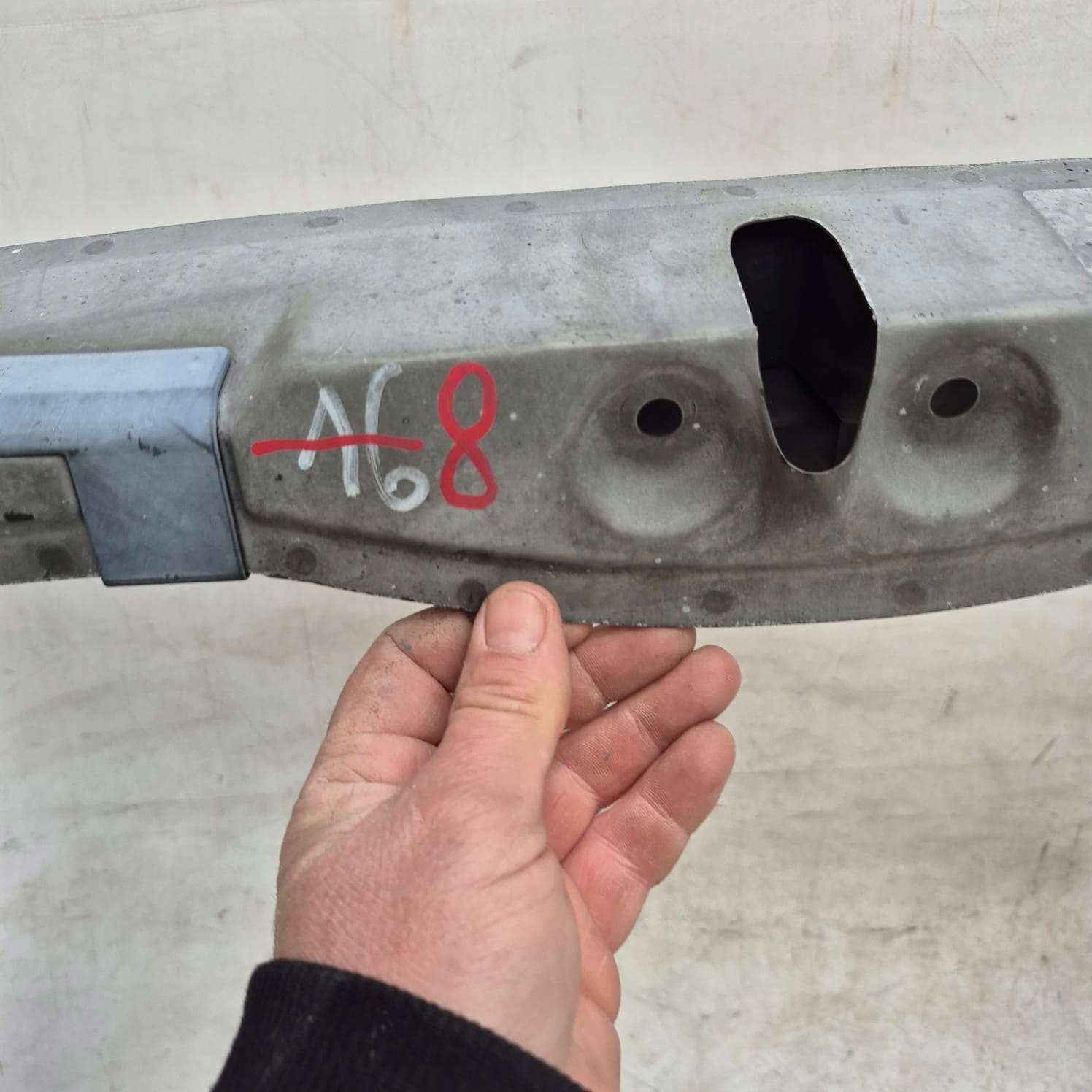 SKODA OCTAVIA II 04- support panel for radiators pillar
