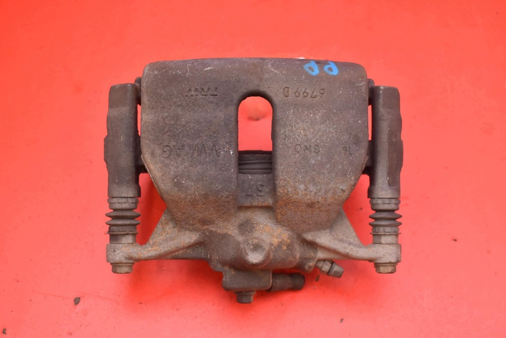 caliper brake right front 6799D SKODA SUPERB 3 III 2.0 TDI 190 KM 15-20