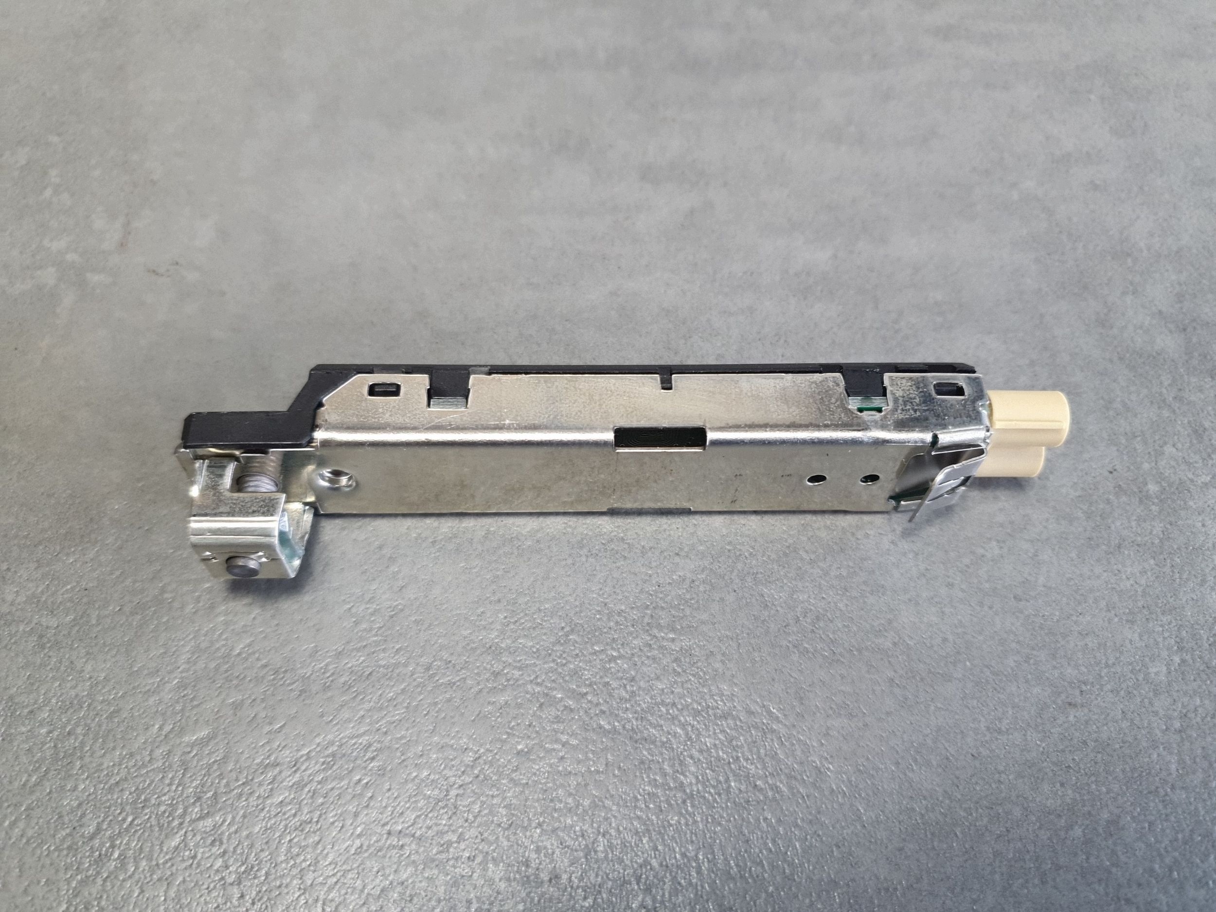 Audi A3 8Y antenna amplifier 8Y4035225D
