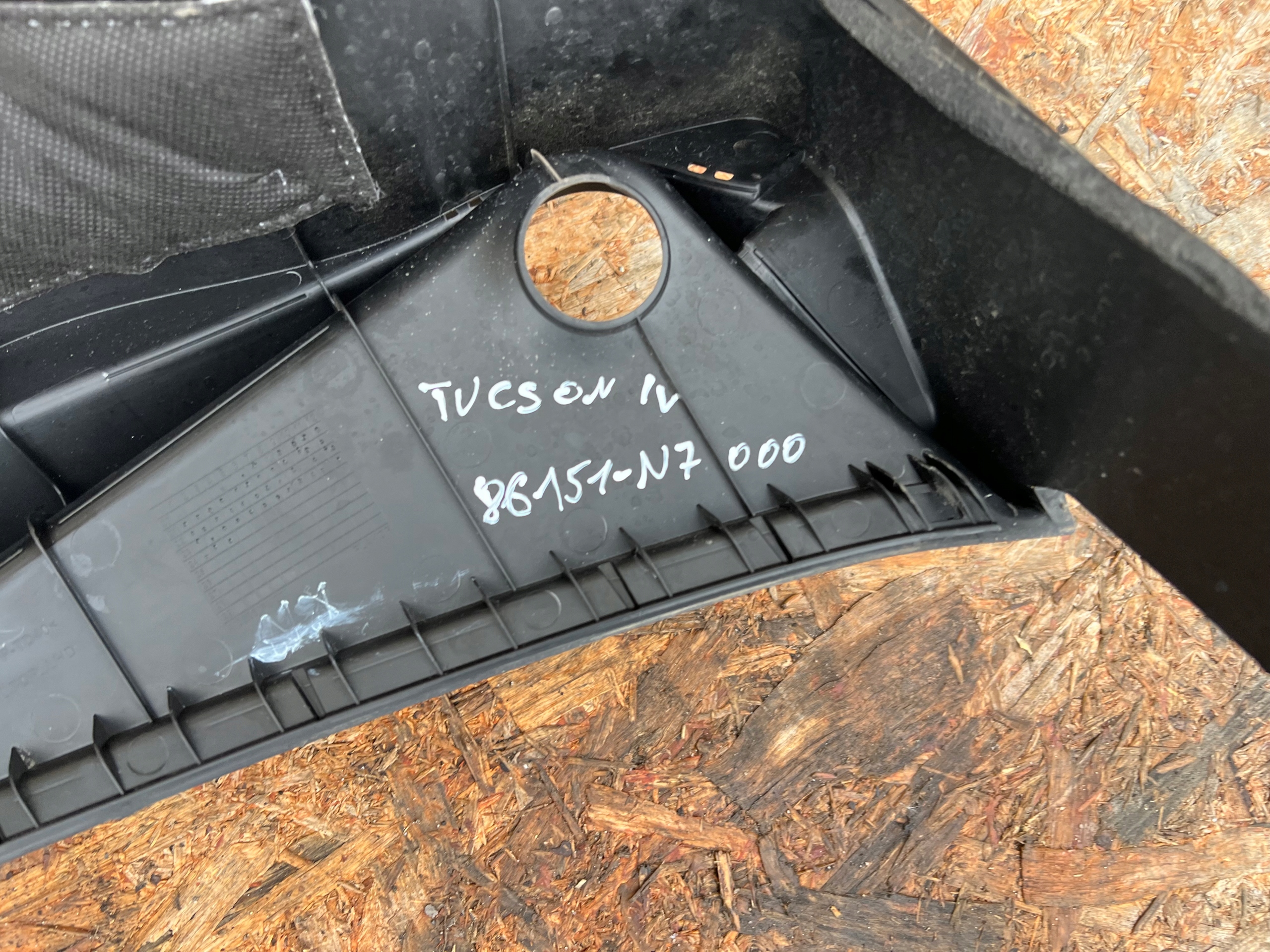 torpedo plastic HYUNDAI TUCSON IV