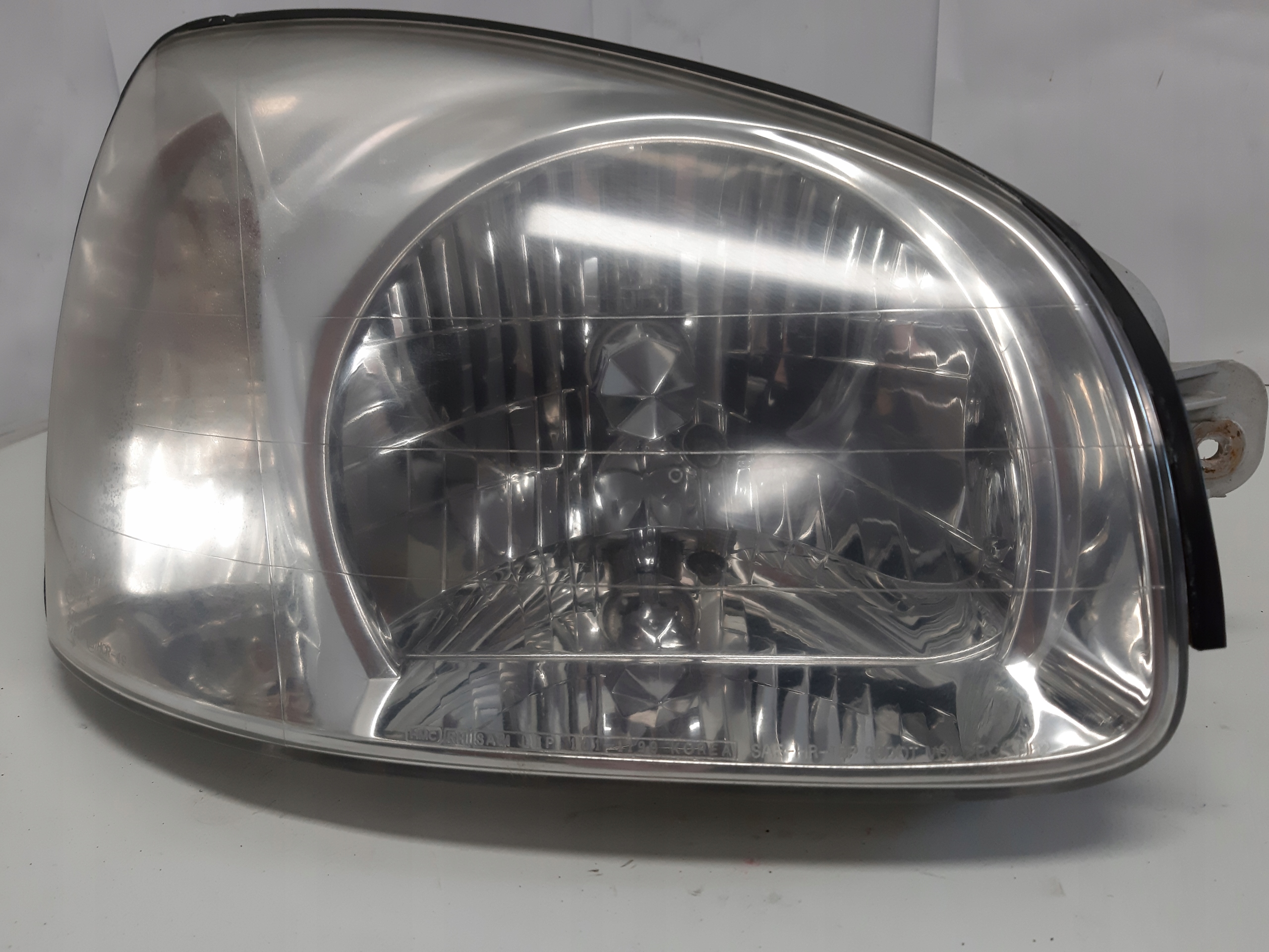 HYUNDAI SANTA ФЕ И ФАРА ПРАВА ПЕРЕД 92102-26xxx