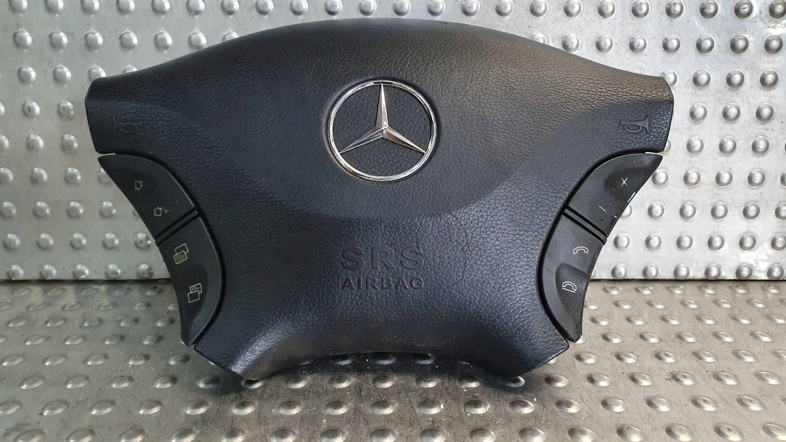 Airbag Deckel AIRBAG MERCEDES SPRINTER W906 MULTIFUNKCJA 06- A906860130