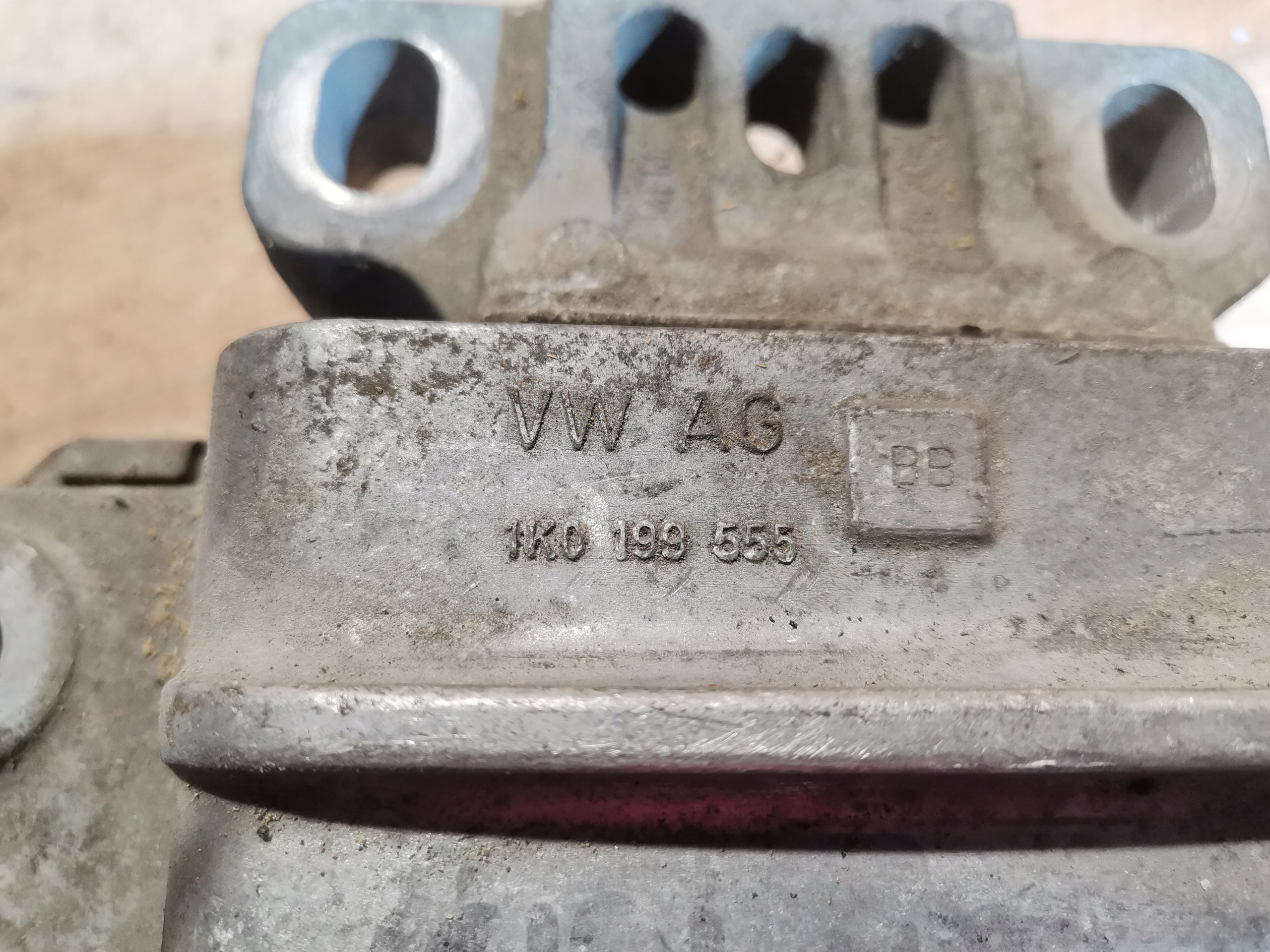 holder gearbox mount 1K0199555BB VW GOLF VI plus