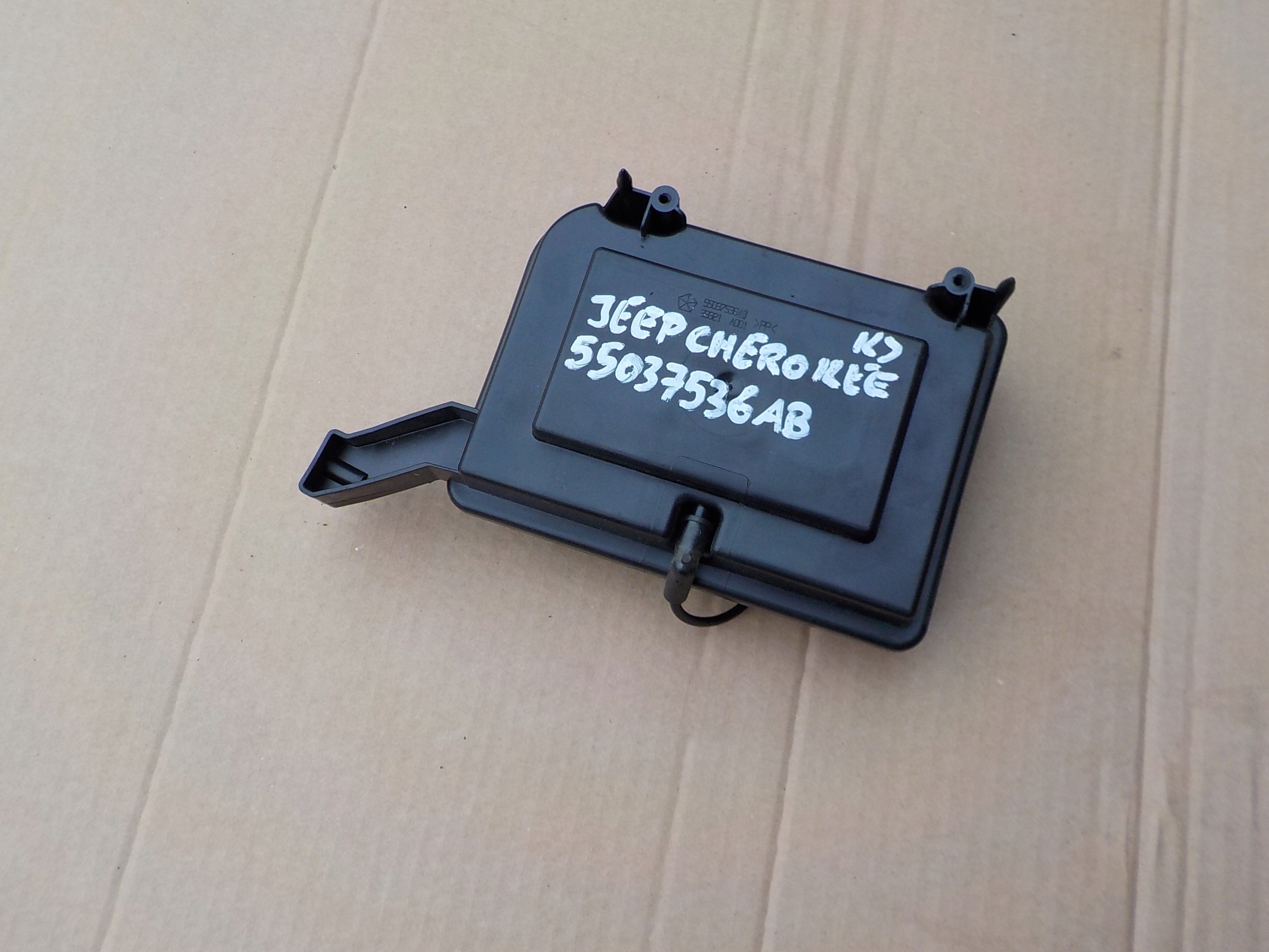 tank vacual jeep cherokee KJ 55037536AB