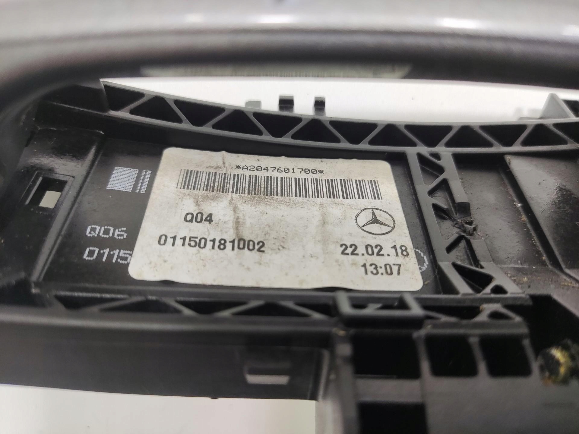 handle door left left front MERCEDES A-KLASA W176 2012-2018 A2047601700