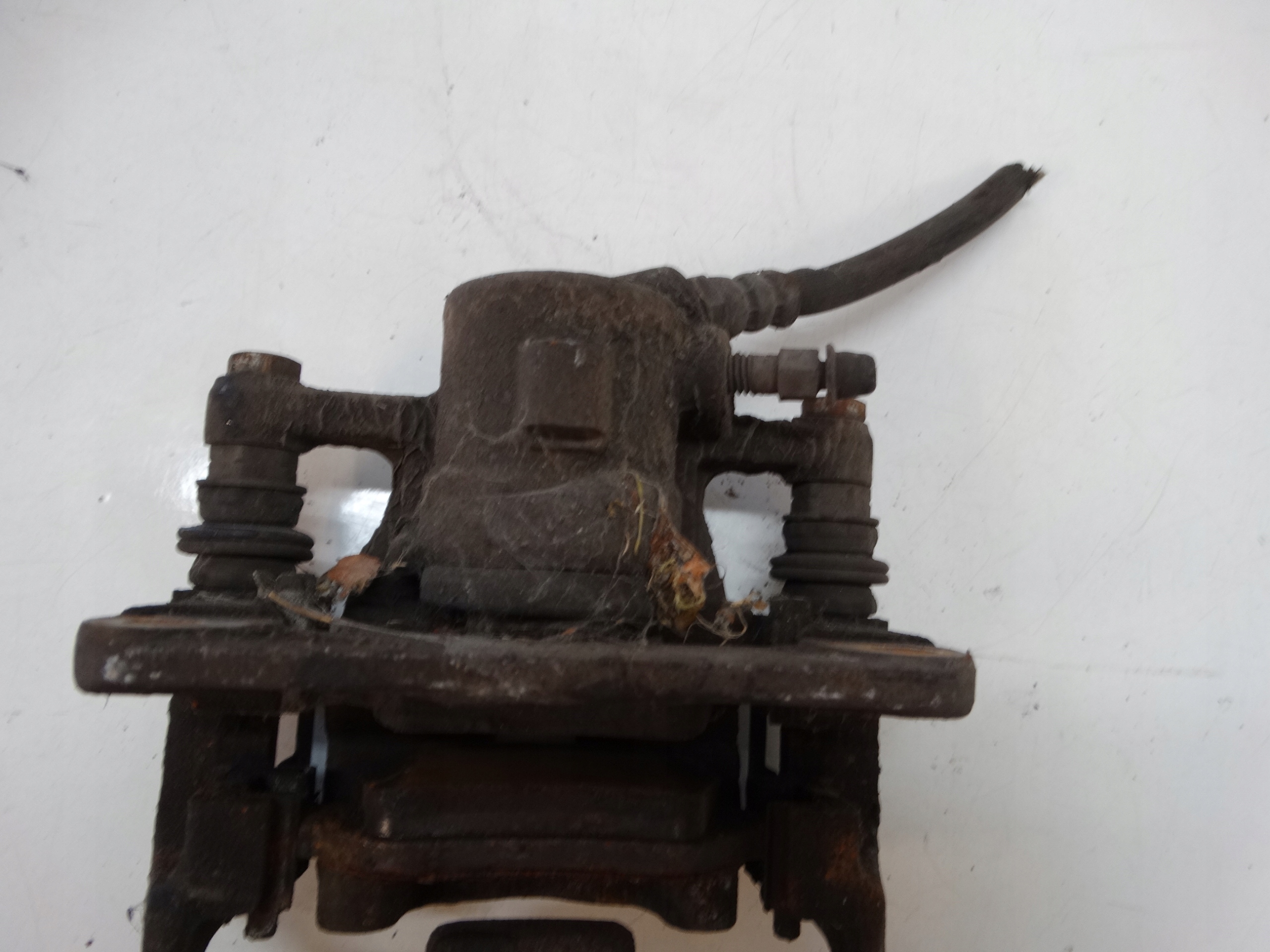 caliper brake right rear part MERCEDES W169 A180 CDI
