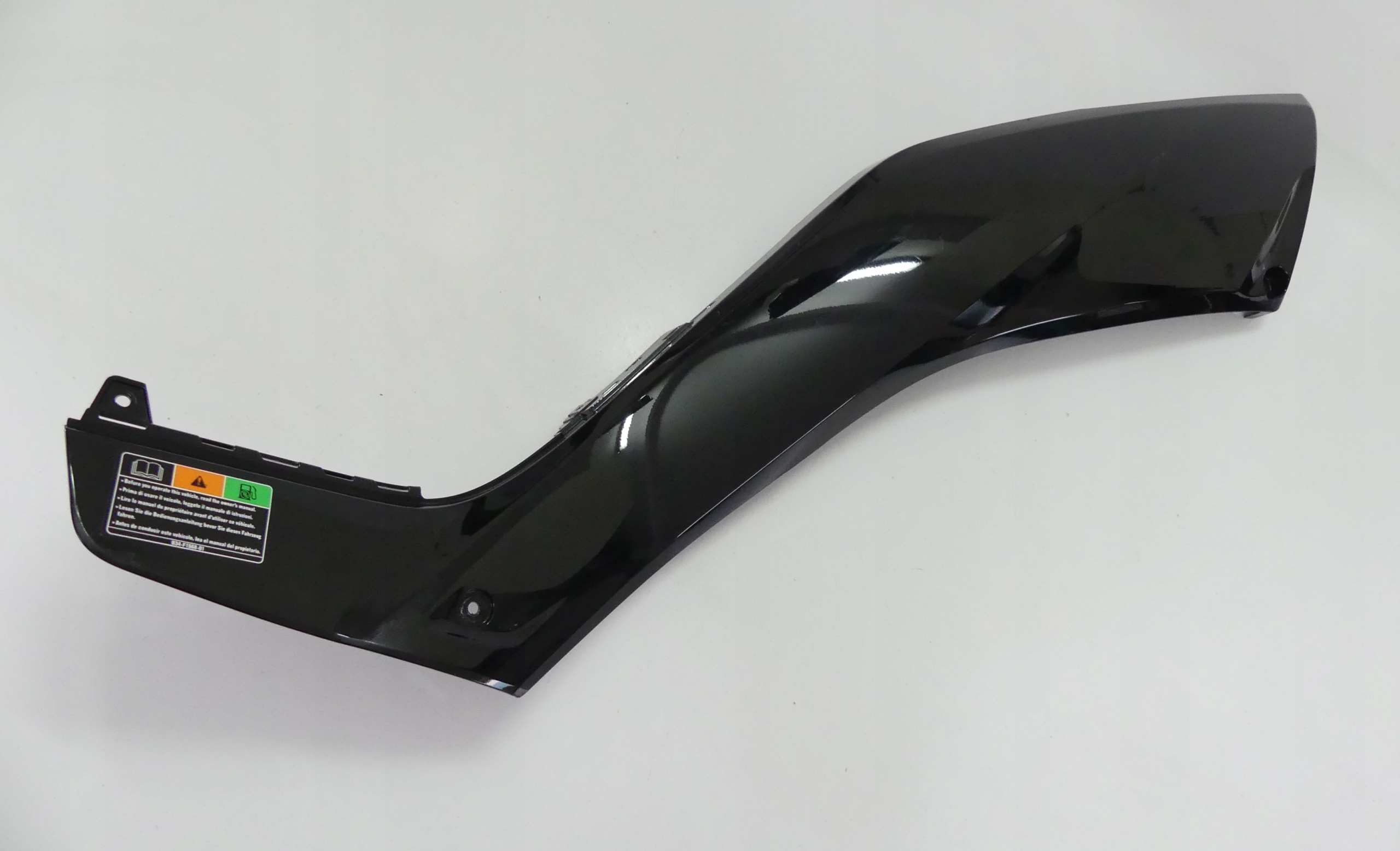 BL1-F1711-00 - СТОРОНА L ВИЛКА ОБТЕКАТЕЛЬ ХВОСТ YAMAHA XMAX 125 X-MAX 18