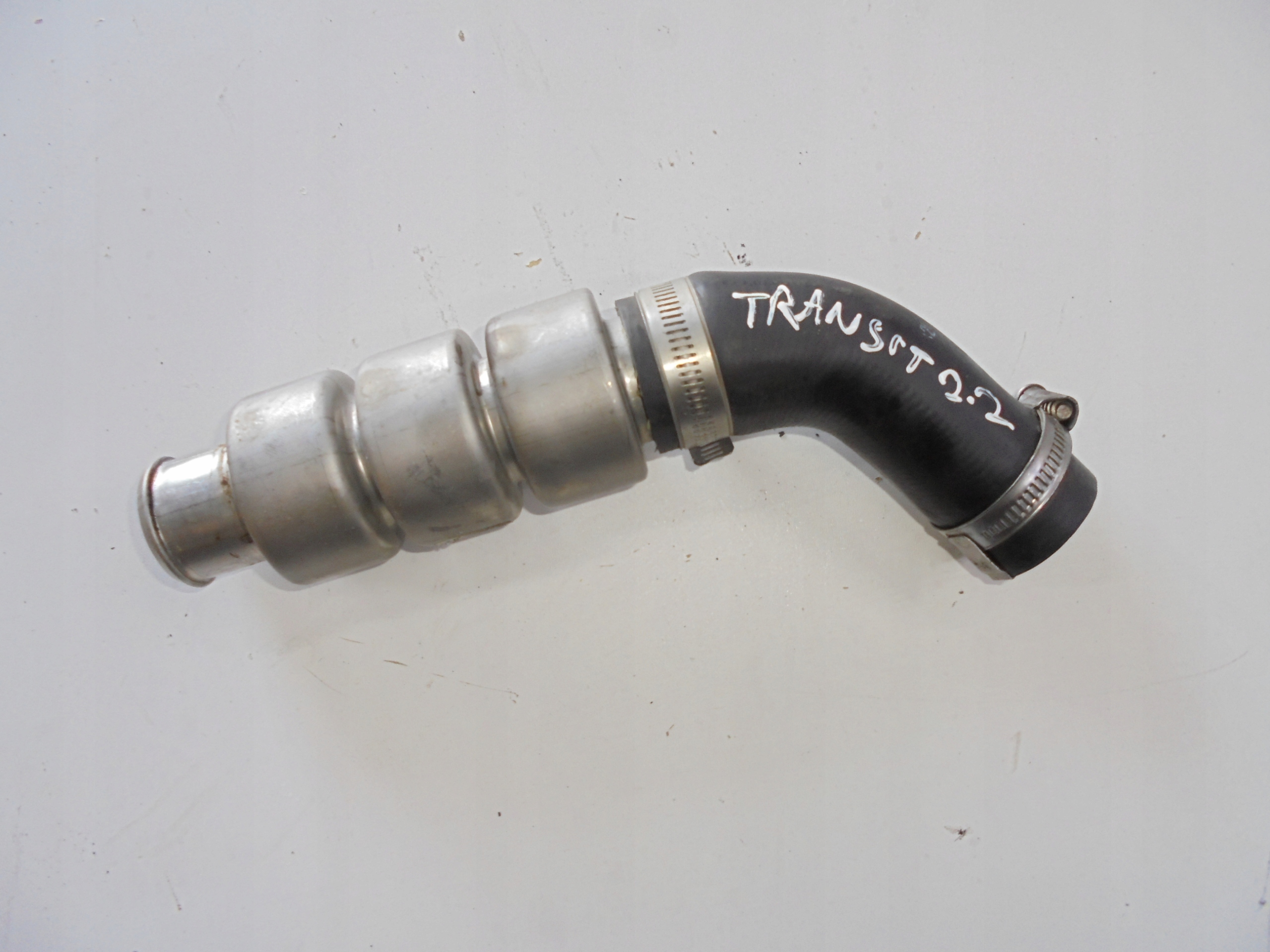 6K683-EK - TRANSIT MK7 2.2 TDCI ШЛАНГ ІНТЕРКУЛЕРА