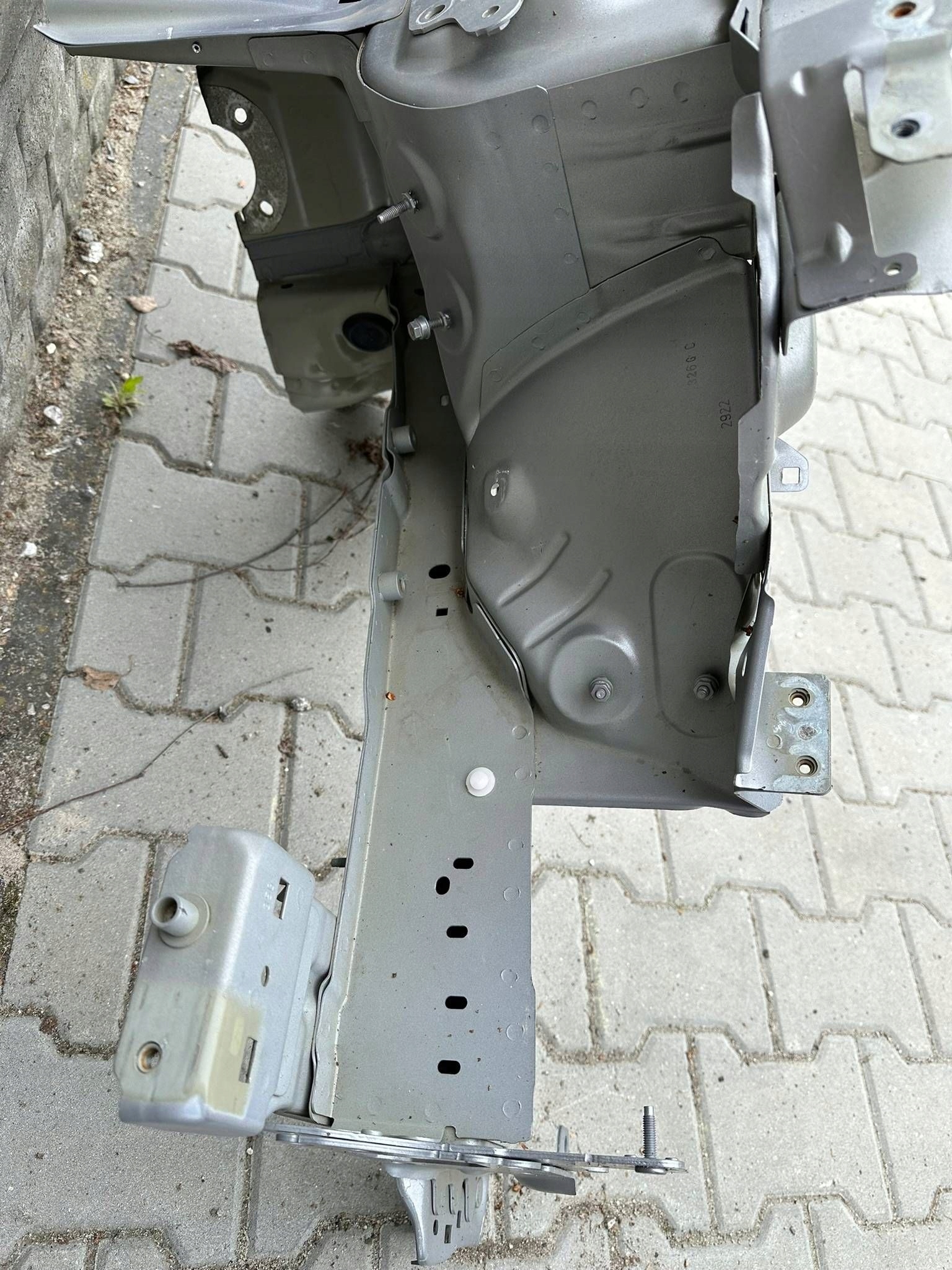 Opel Mokka B quarter front left pillar