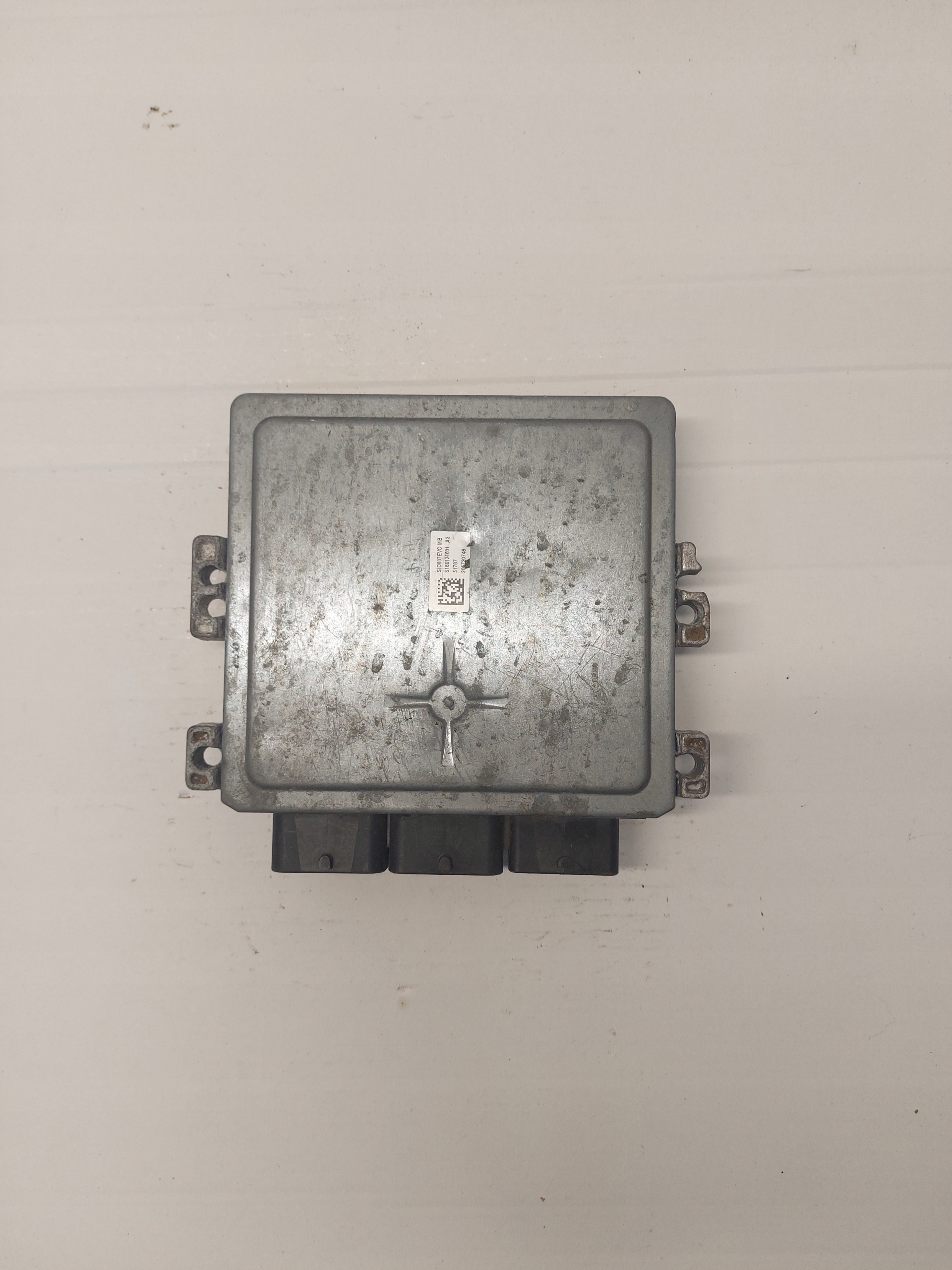 control unit of the engine FORD C-MAX MK2 1.6 TDCI AV61-12A650-YC