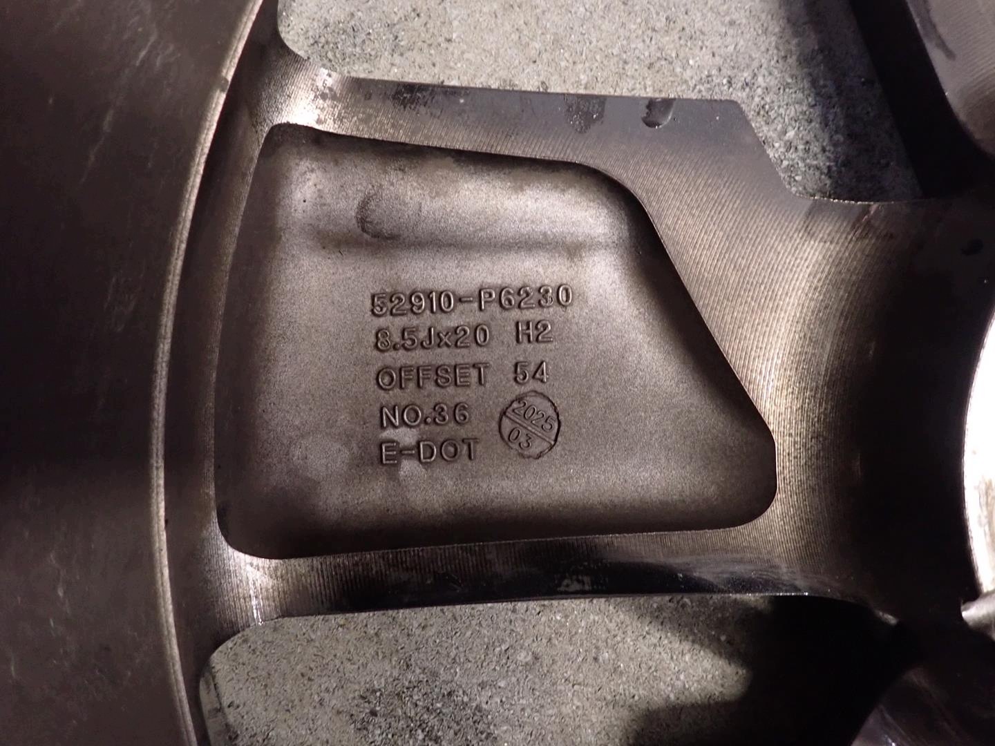 disk disk HYUNDAI 5x114,3 ET54 8,5J 20" 52910-P6230