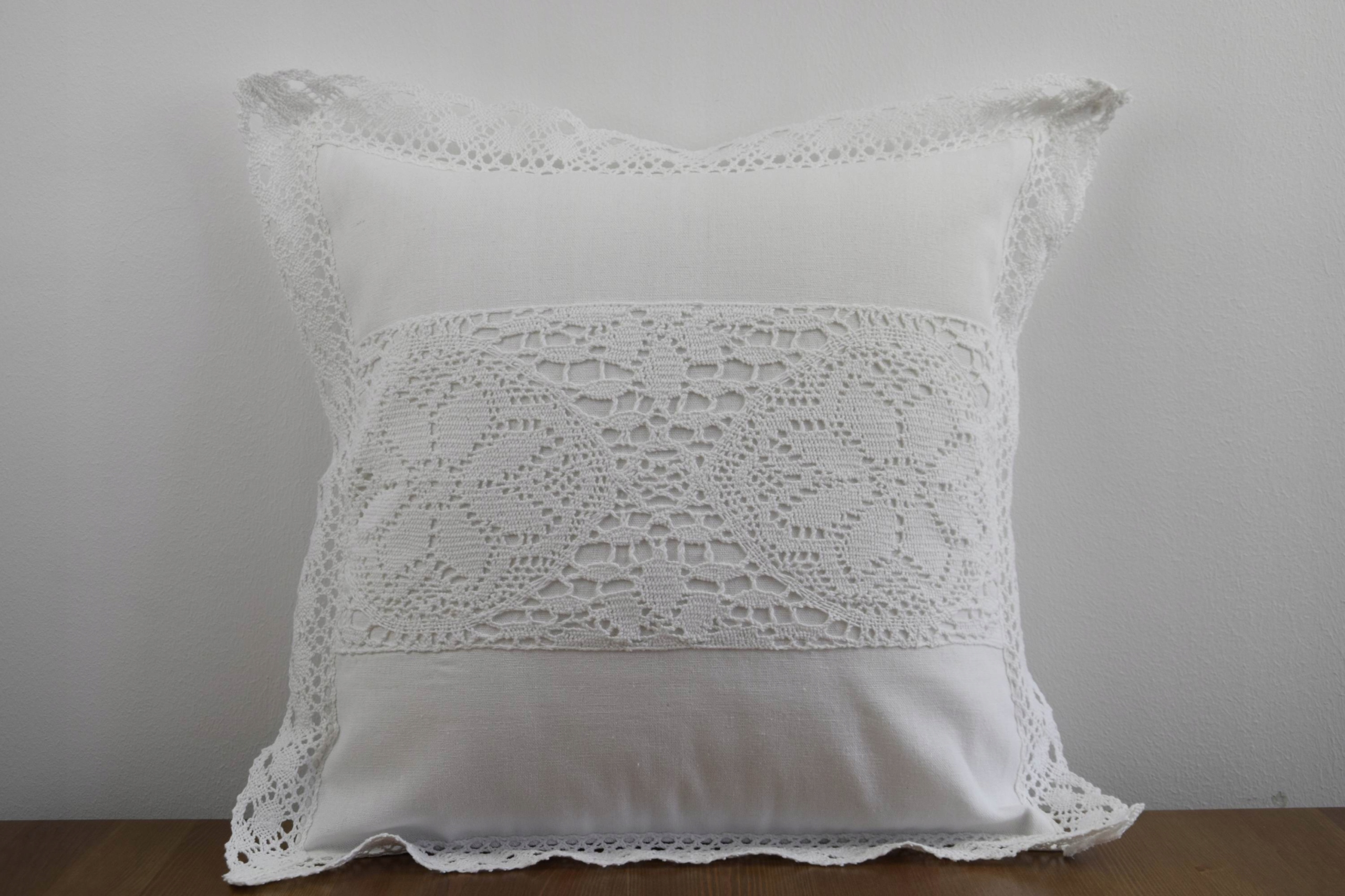 Biała POSZEWKA 40/40 Poszewki Z Wstawką SZYDEŁKOWĄ Kolor biały