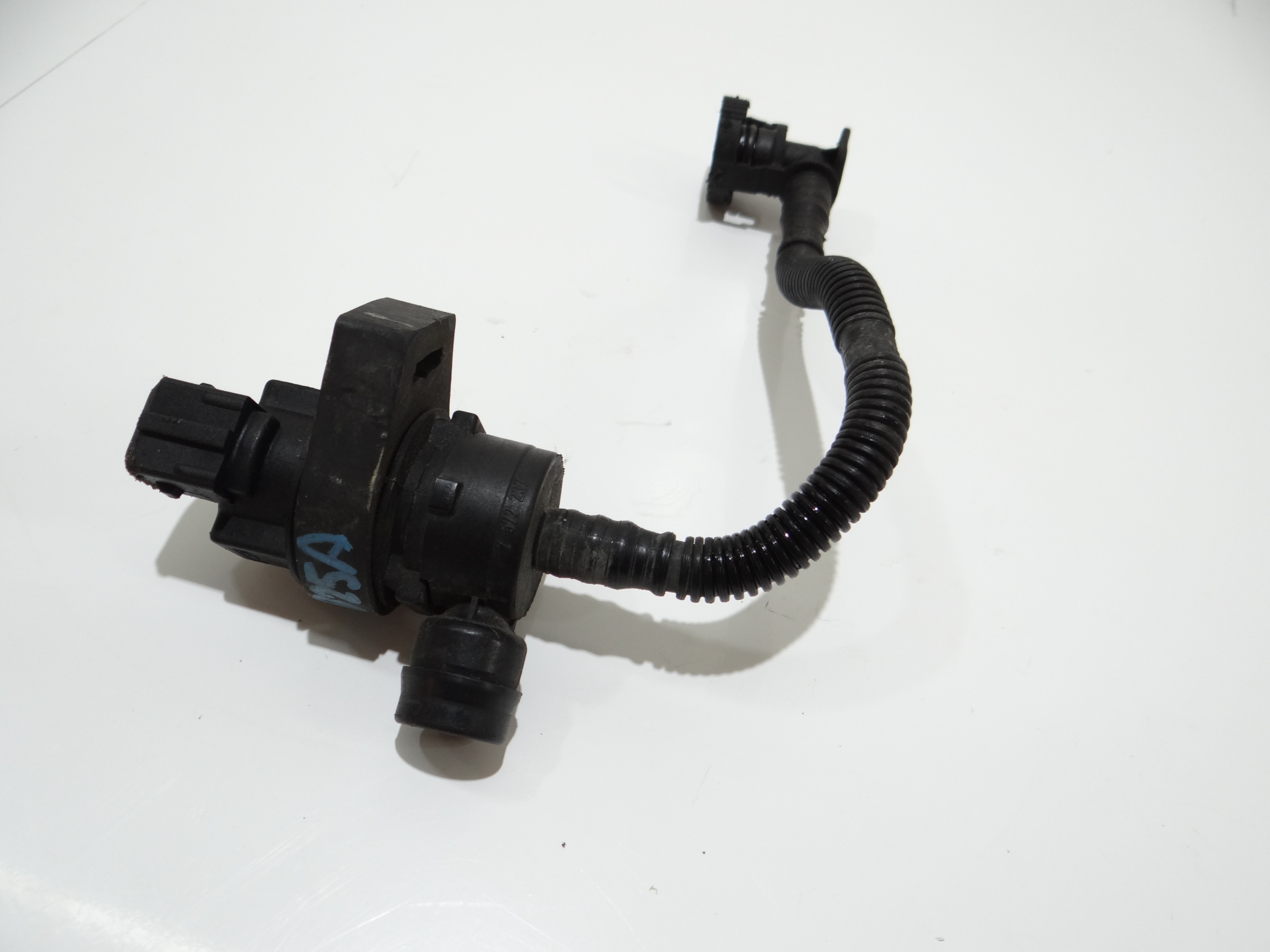 Vanne à vide BMW E60 E61 LIFT N53 7572237