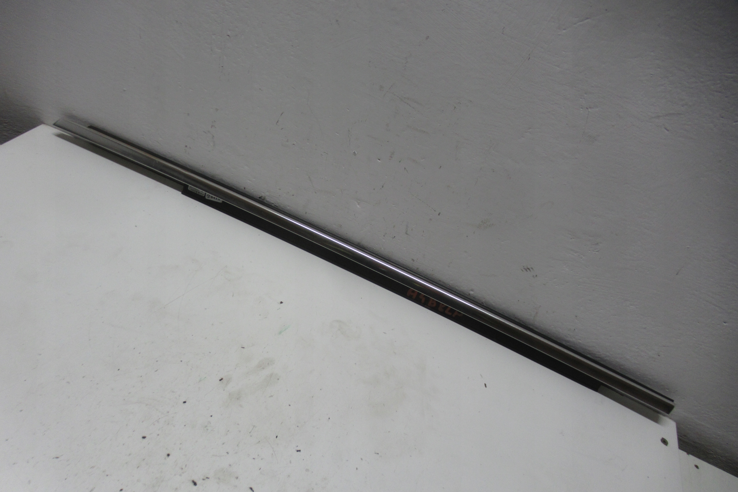 AUDI A4 B8 FL 14R moulding dust left front 8K0853283J