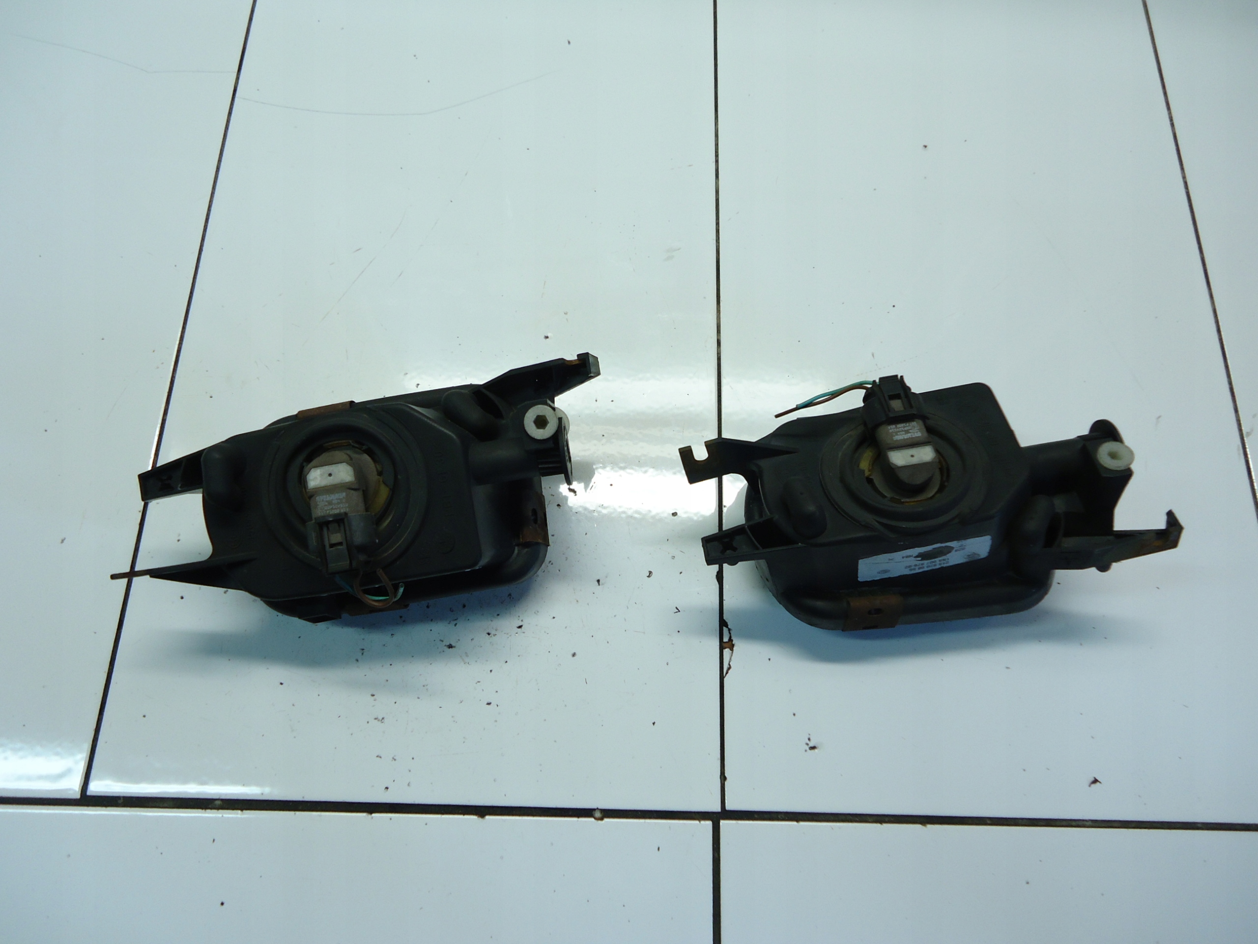 MERCEDES C W203 Nebelscheinwerfer links 2158200556
