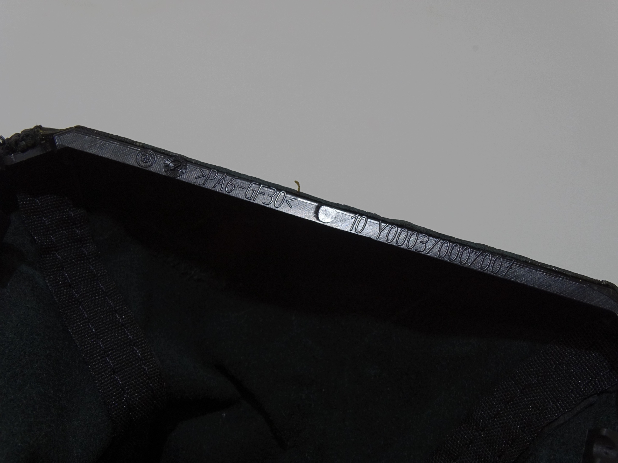 Blende Abdeckung DZWIGNI Schalt getriebe BMW E61 LIFT EU 7565871