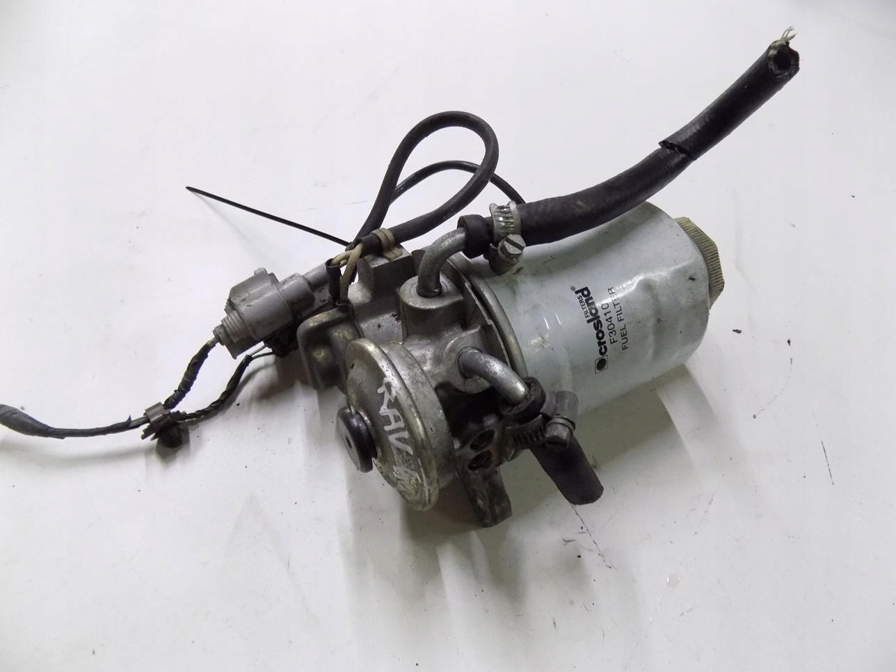 229999tt8899 - TOYOTA RAV4 II 2.0 корпус топливный фильтр база