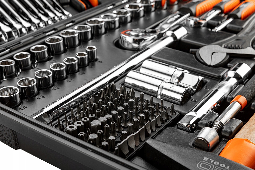 Zestaw narzędzi 143 szt. Waga produktu z opakowaniem jednostkowym 0.15 kg