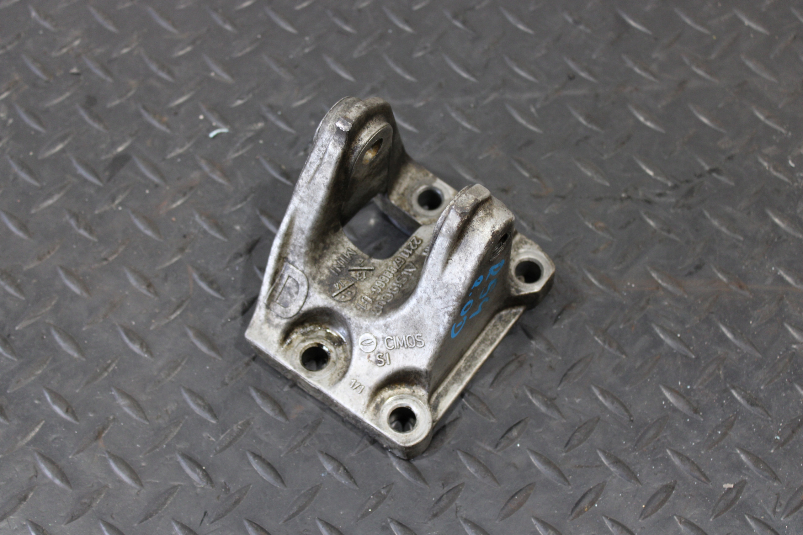 Support Support plaque Moteur MINI CLUBMAN R55 6788666