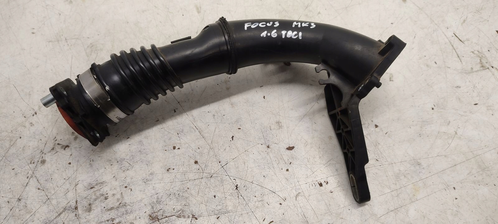 hadice vedení intercoolera vzduchový trouba Ford Focus MK3 1,6 TDCI