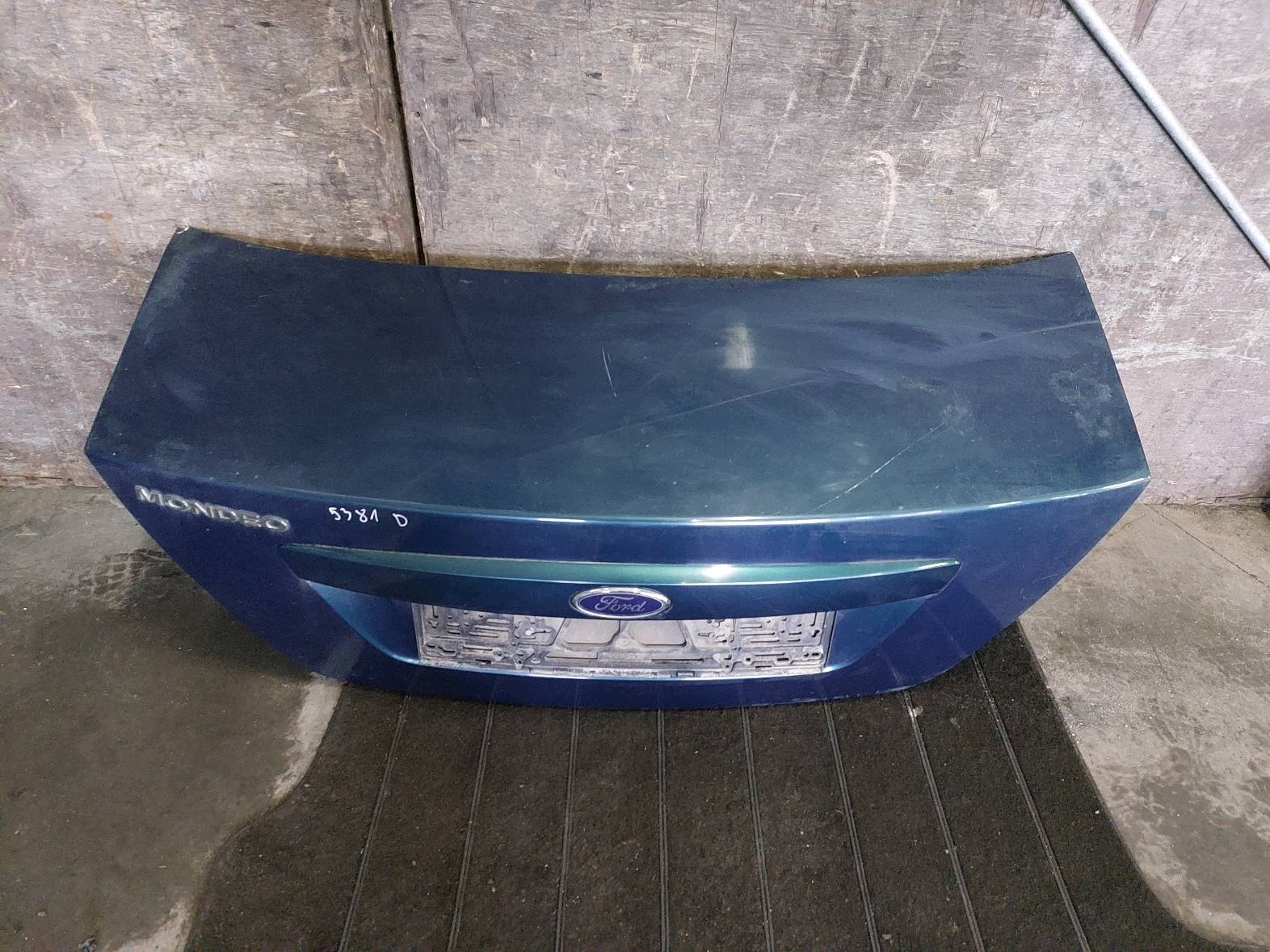 complete rear part FORD MONDEO MK3 trunk door boot bumper rear part lights