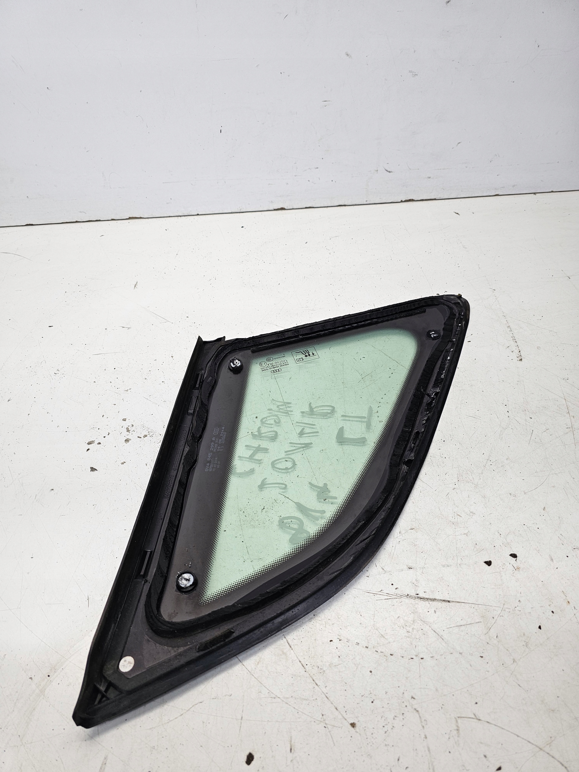 window bodywork left rear part AUDI A3 8V4 2014 R below LISTWE chrome