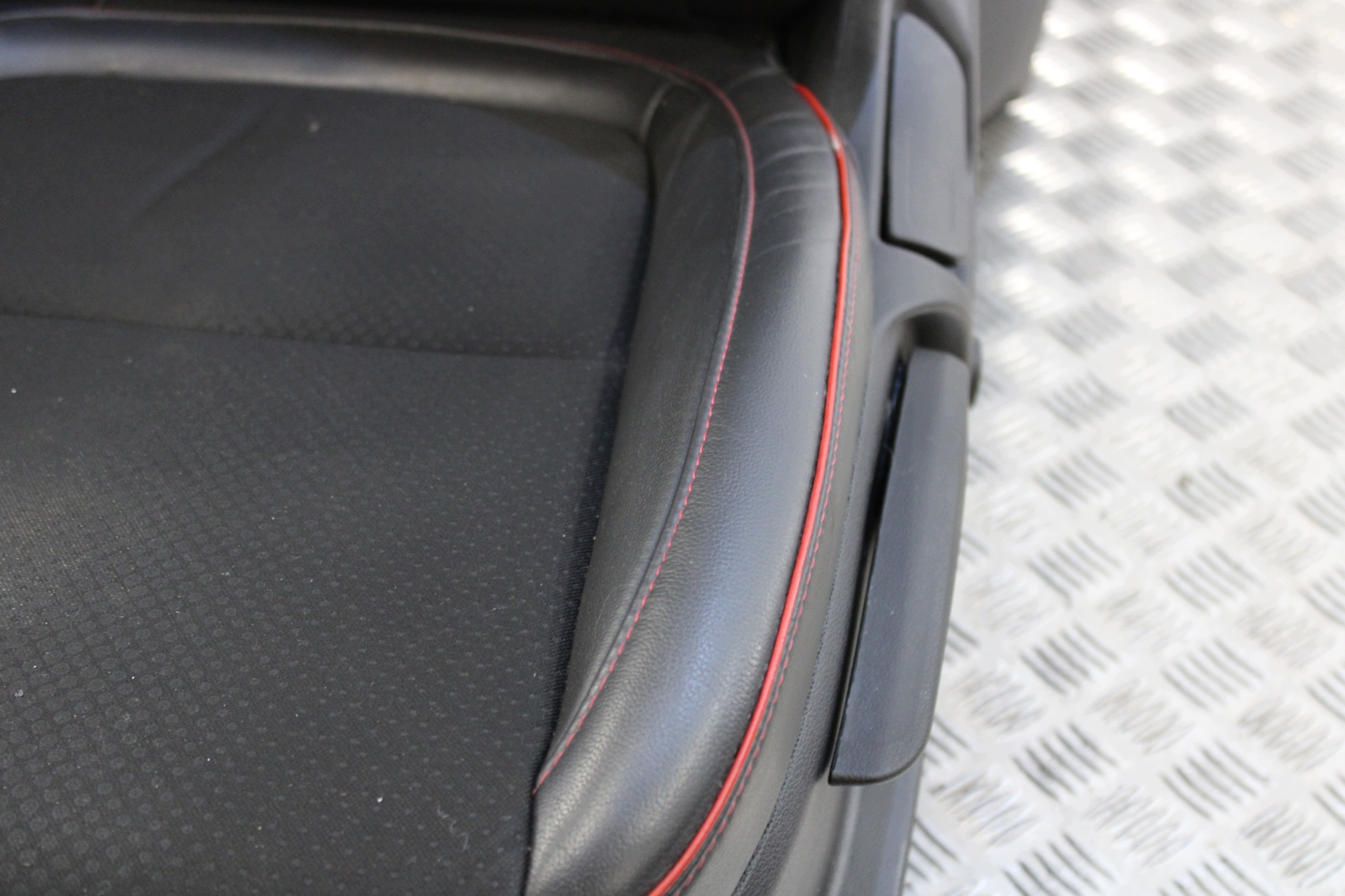seats inner semi leather upholstery HYUNDAI KONA 1.6 CRDI 2019