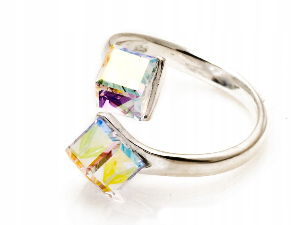 Pierścionek srebrny Ag 925 Swarovski mieniące kostki AB regulowany Engelke