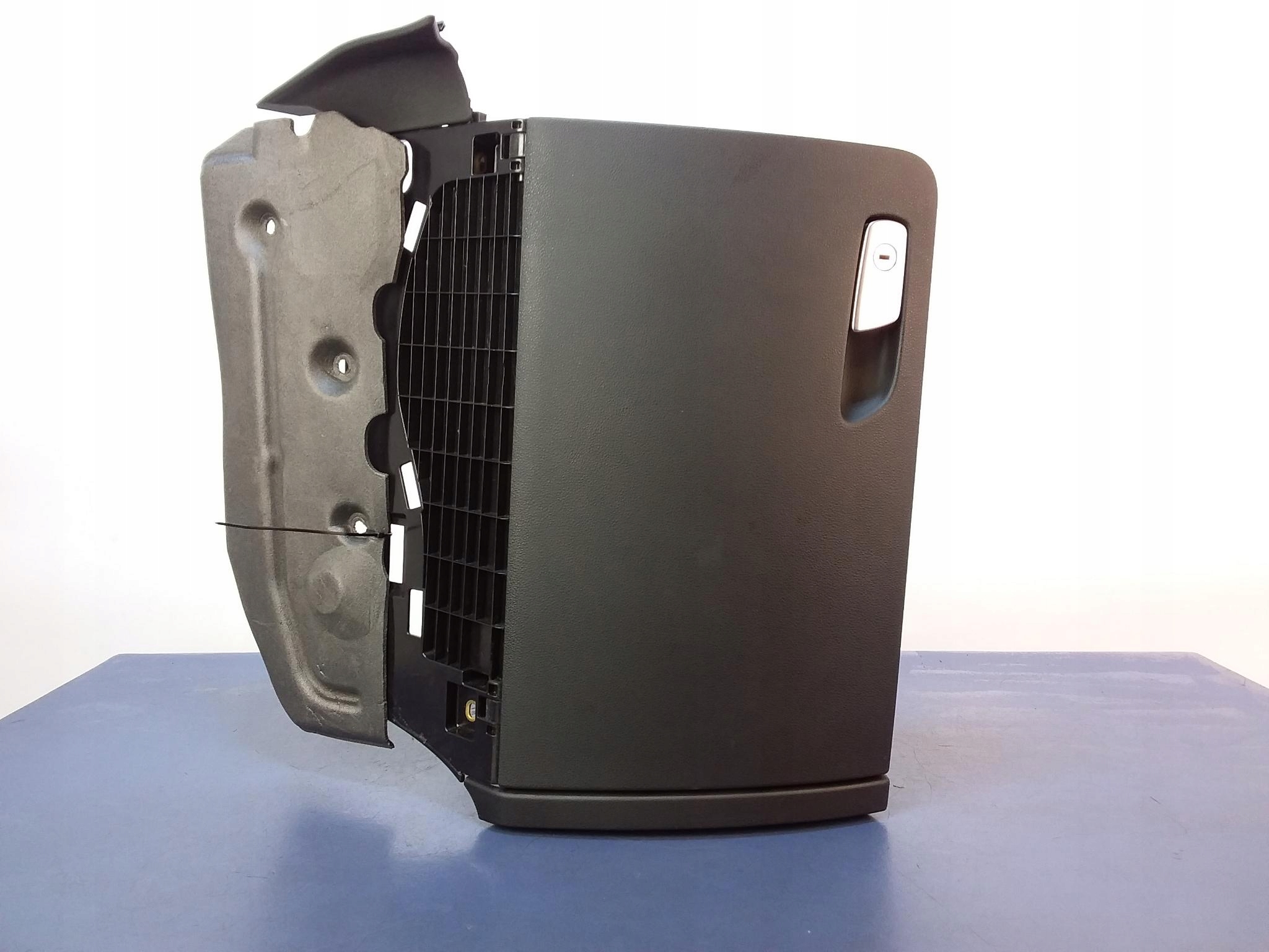 AUDI Q5 8R пассажирский отсек правый