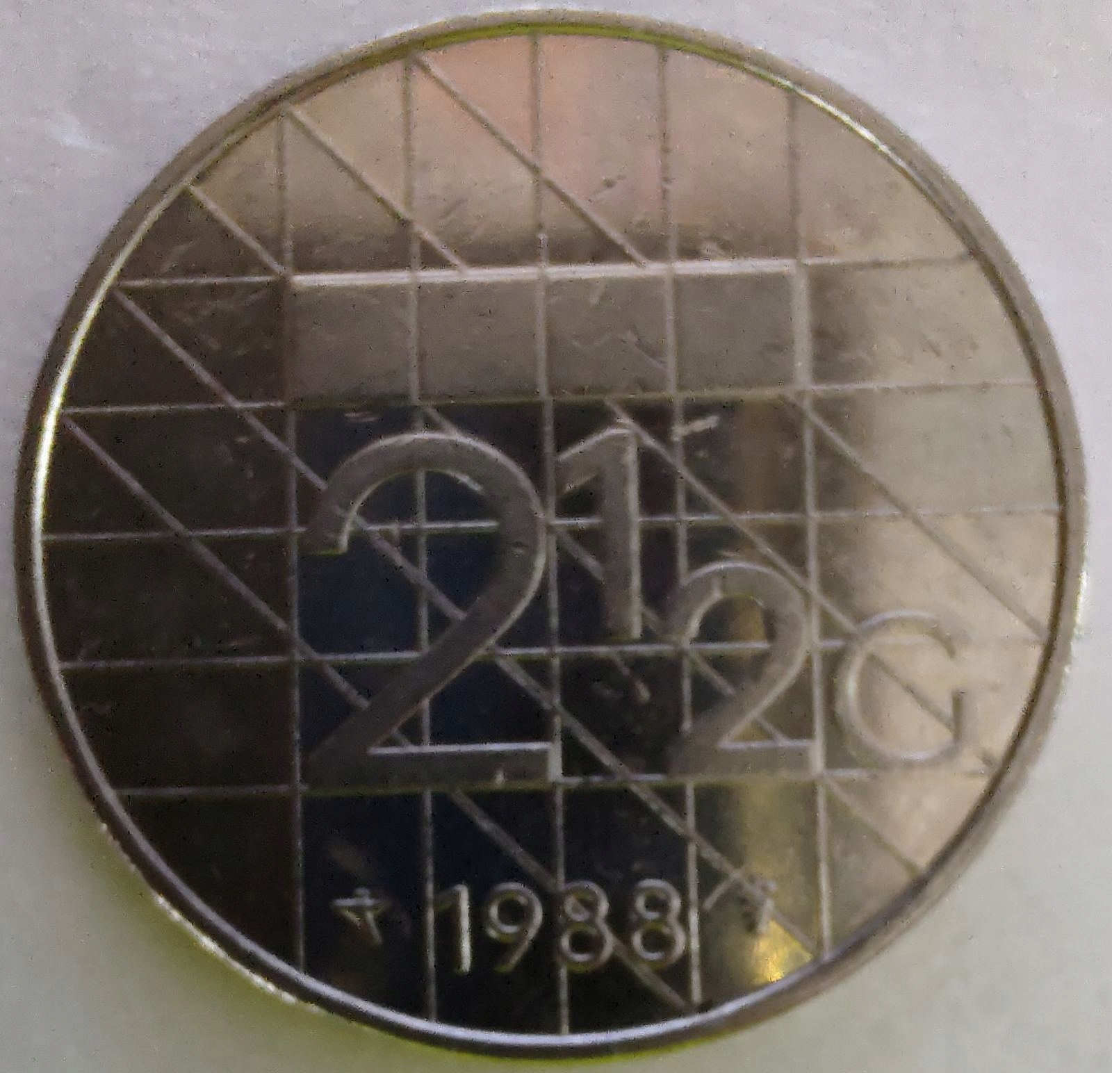 0154c - Holandia 2.1/2 guldena, 1988