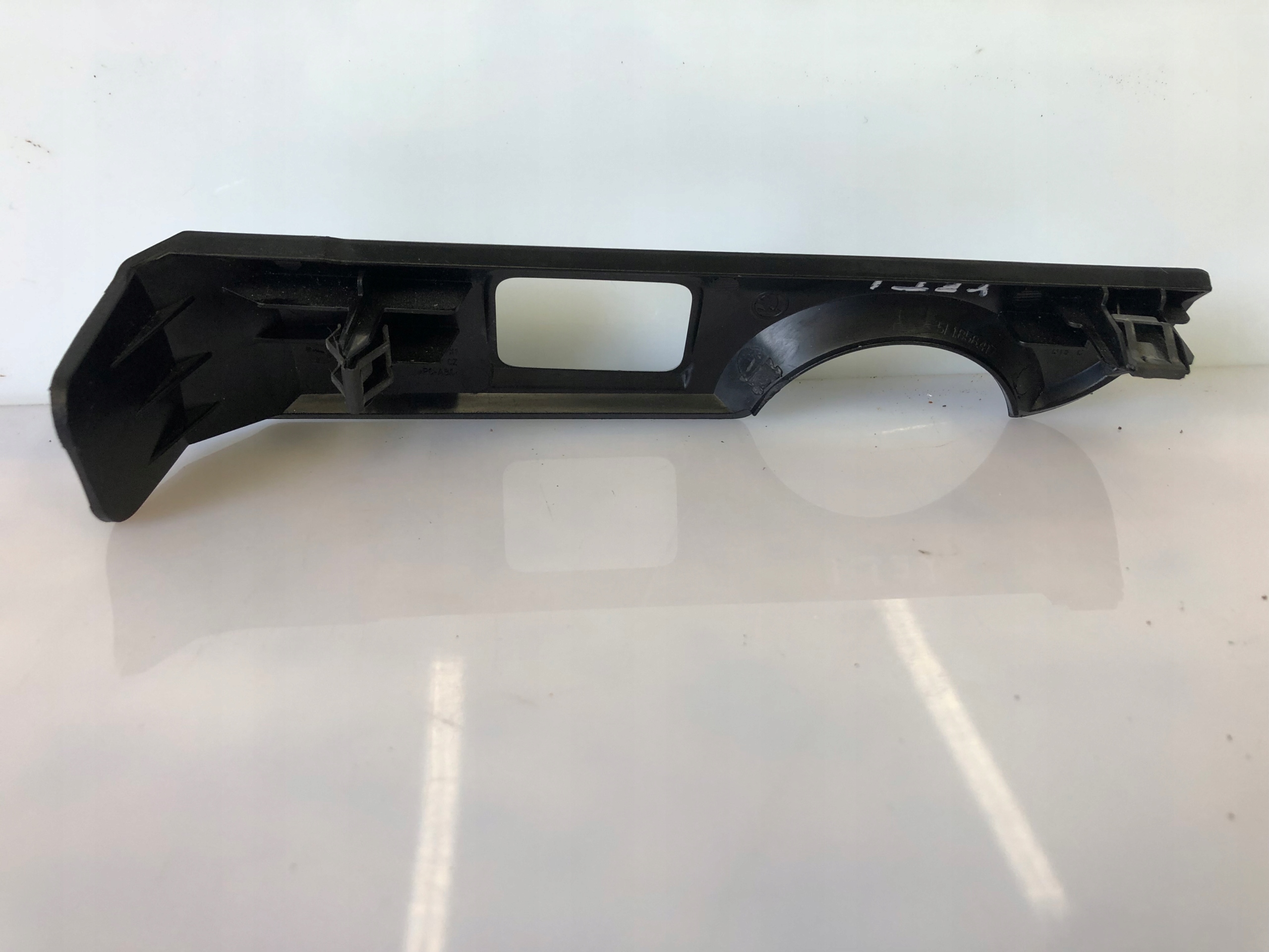 SKODA YETI garniture decorative DEKOR console 5L1858417
