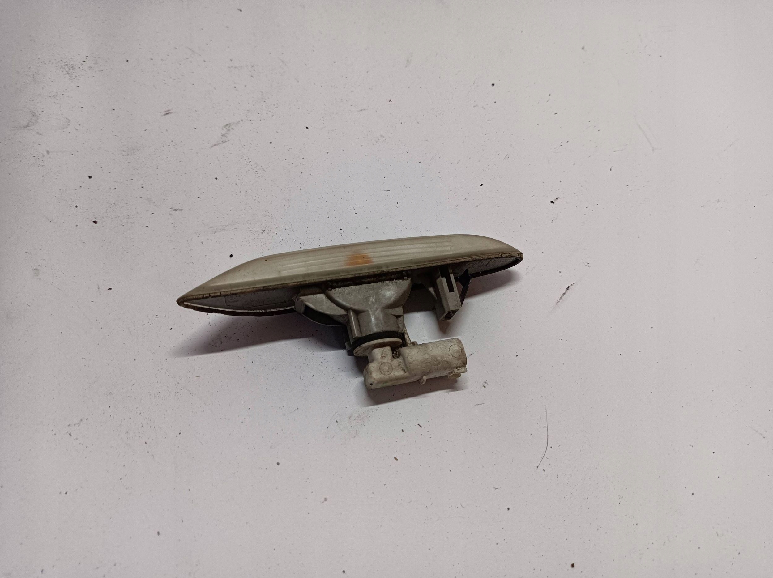 Blinkerleuchte w blotniku BMW 1 E81 E87 7253325