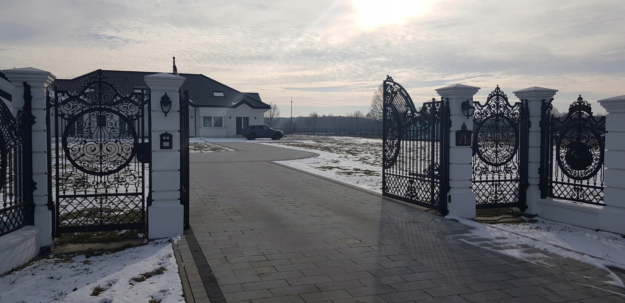 OGRODZENIA DWORKOWE ,SŁUP,PRZĘSŁA ,METALOWE/FURTKI Szerokość elementu 40 cm