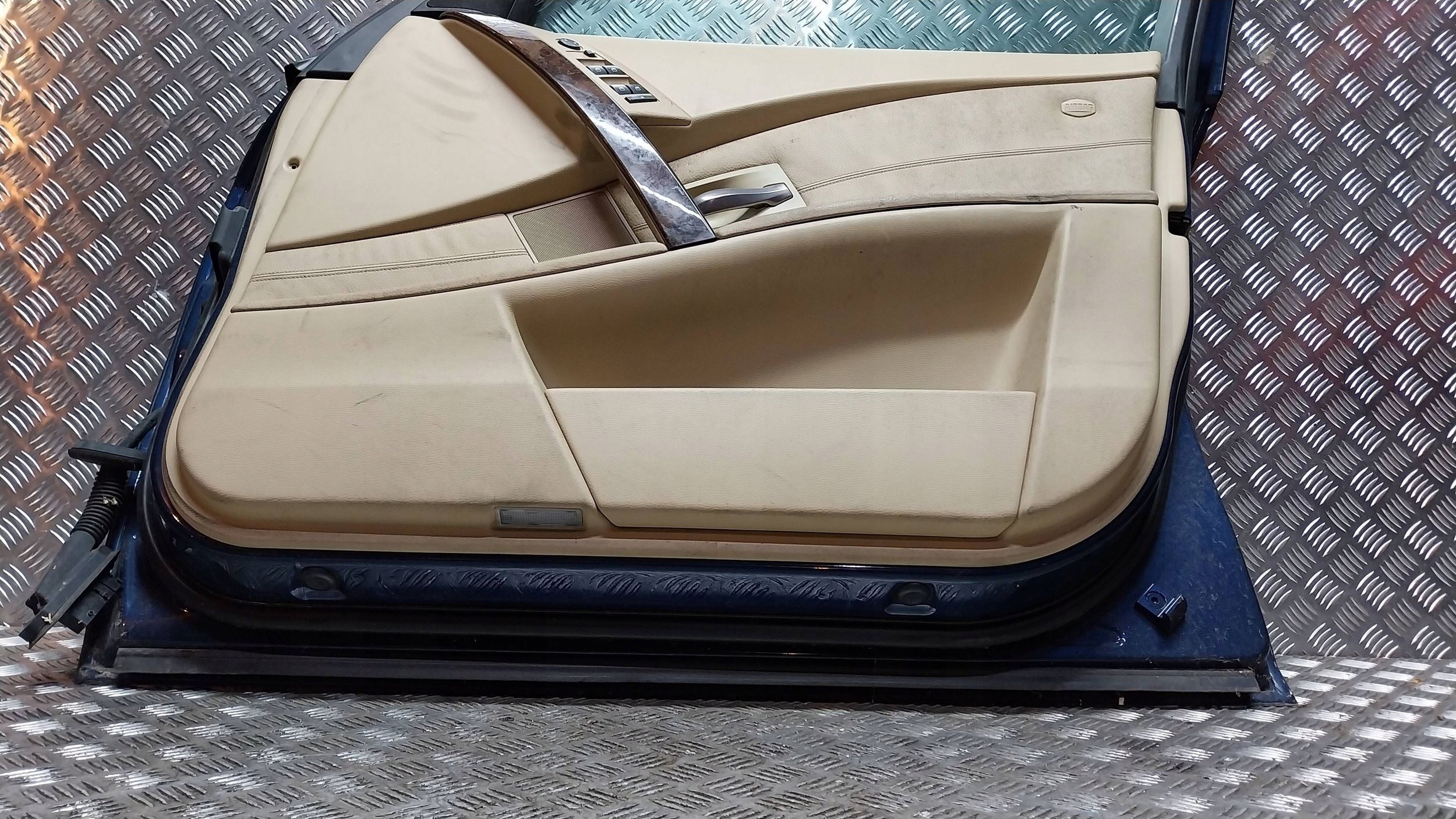 dveře předek pravé BMW 5 E60 E61 03