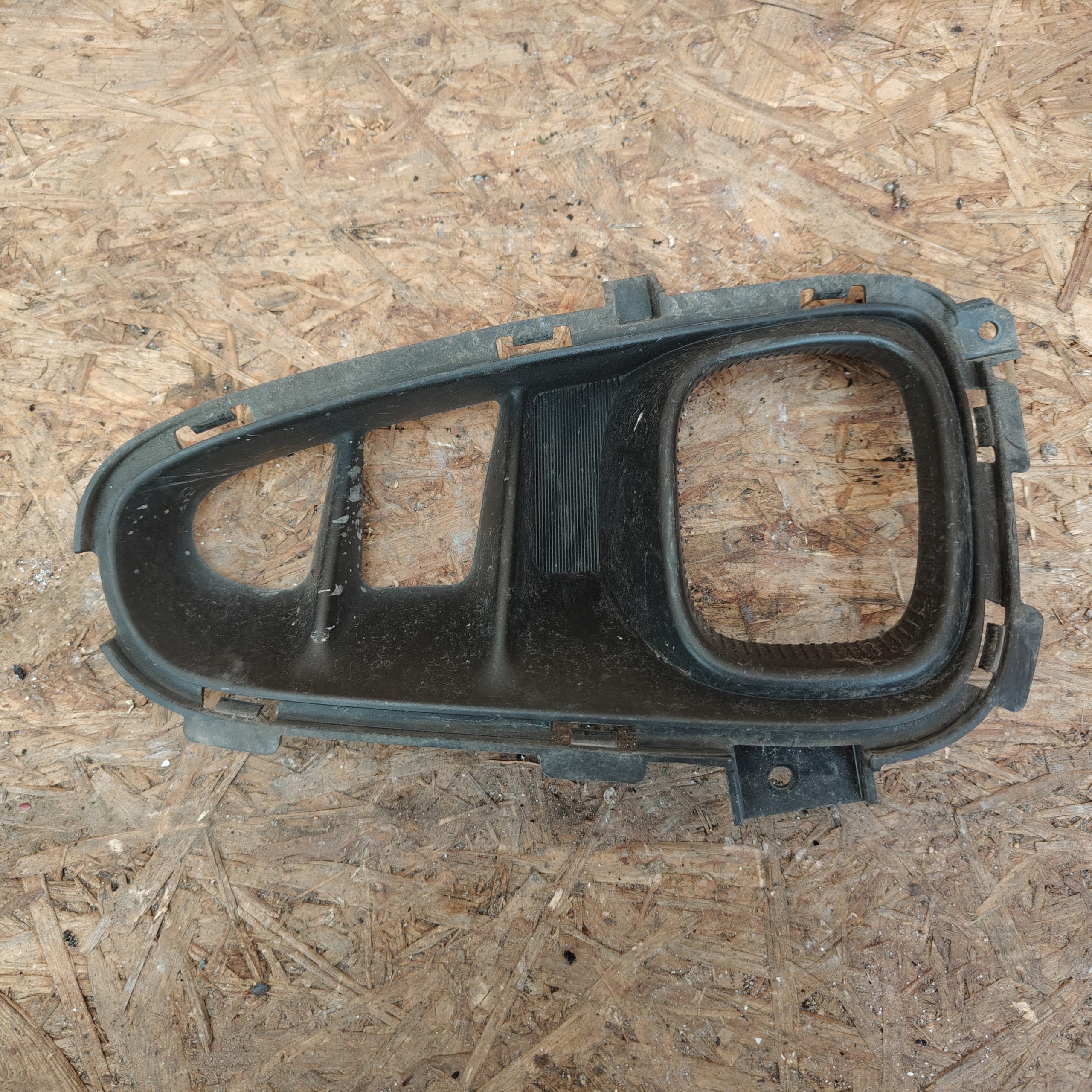 grid of a bumper right front KIA PICANTO III
