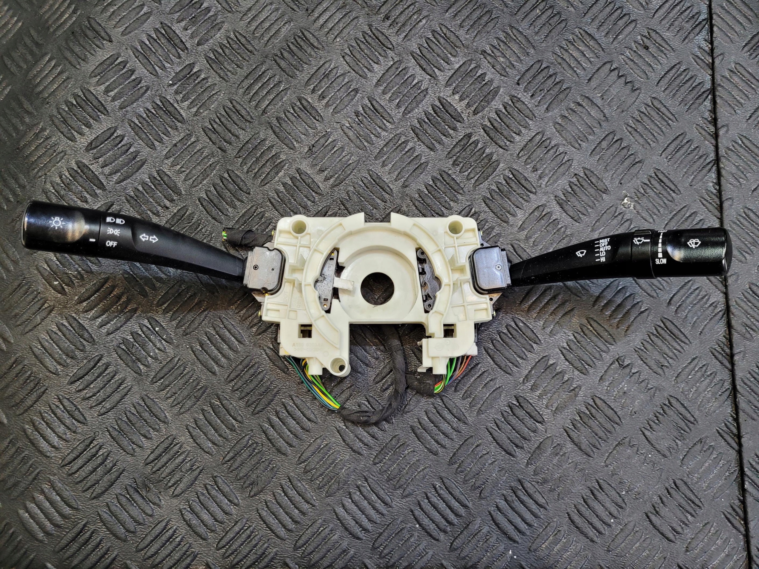 DEVIO LUCI TERGICRISTALLO TERGI MANETKA SSANGYONG RODIUS II 2.2 D XDI