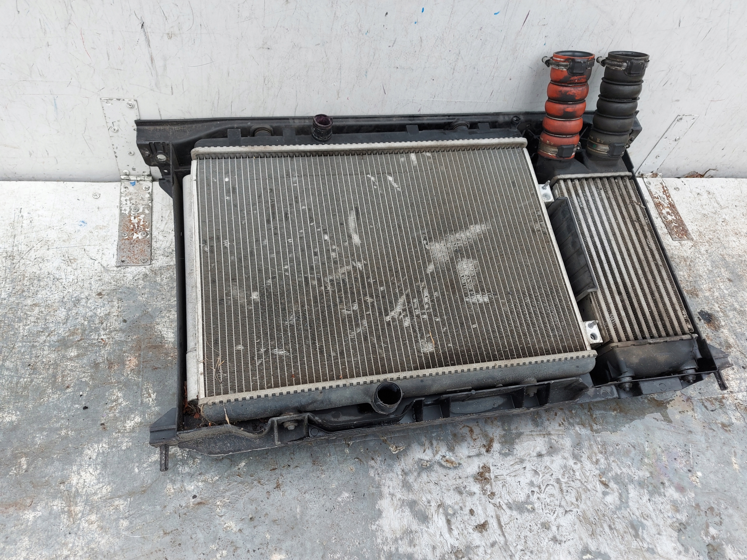 Peugeot 3008 1 09- 1.6 thp support panel for radiators radiator fan