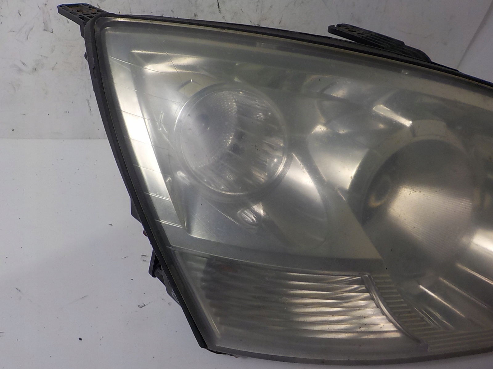OPEL ANTARA A XENON light right front front UK