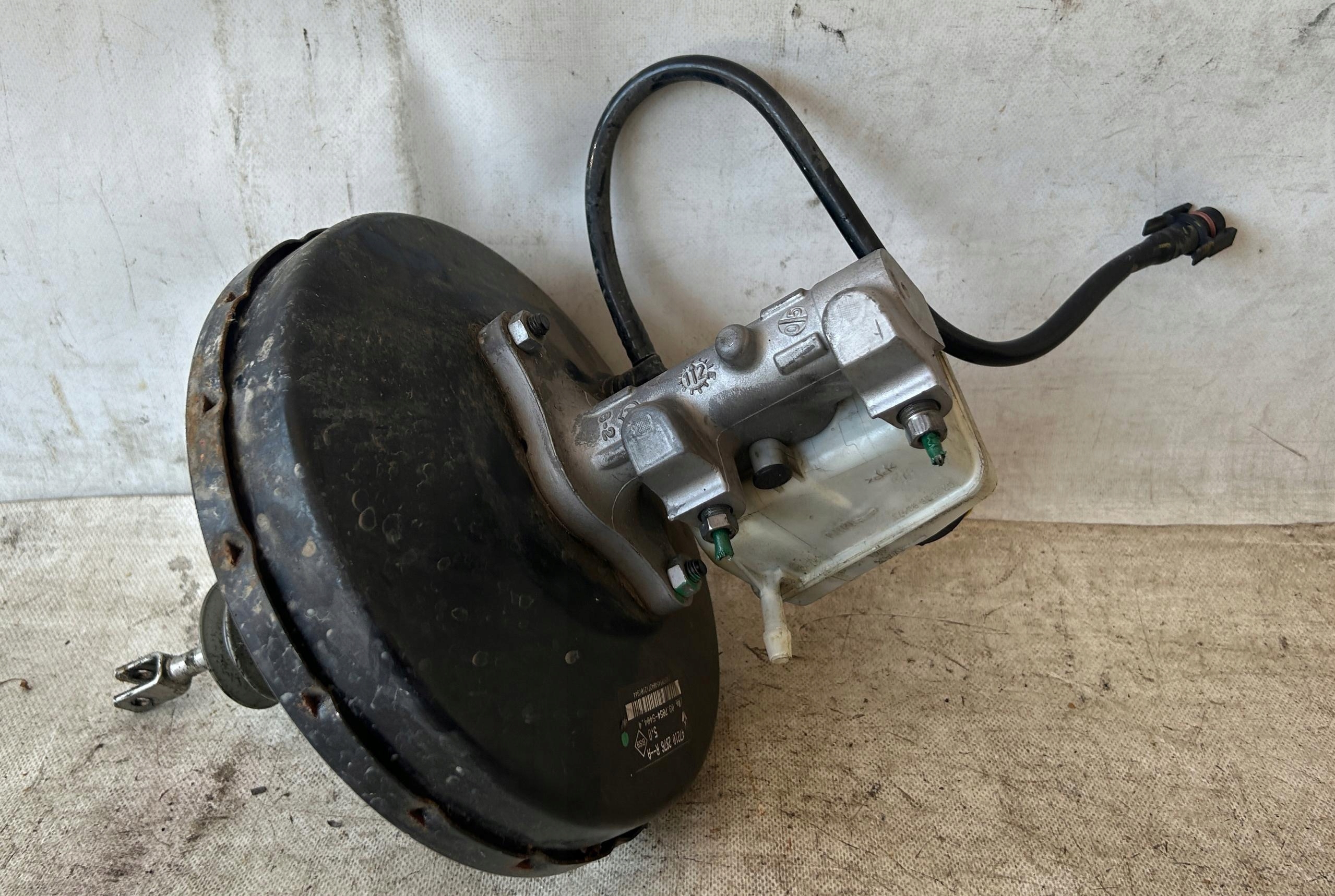 servo Servofreno DACIA DUSTER e 472102876R