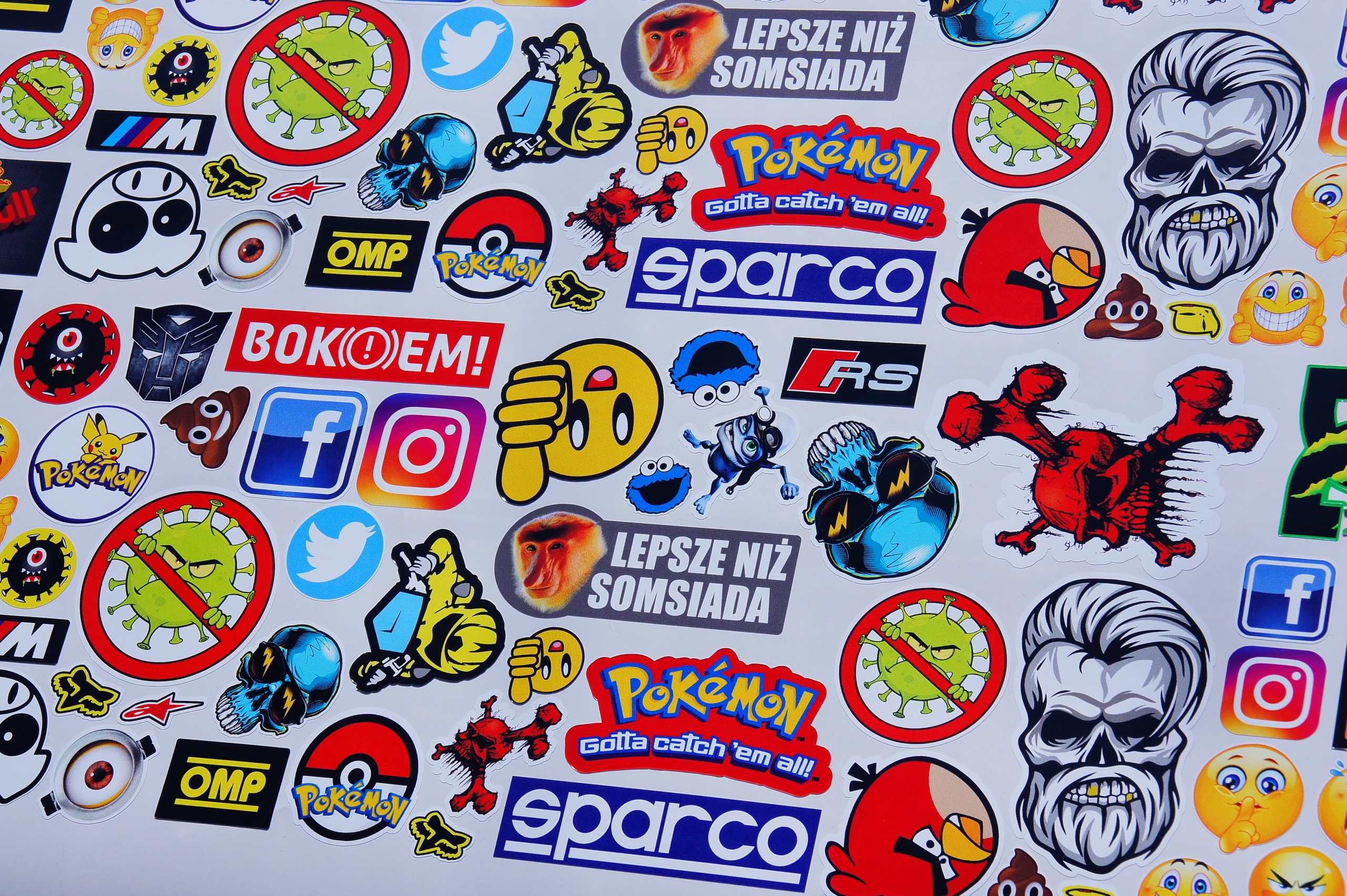 NOWY ZESTAW MEGAWLEP NAKLEJKI NA SAMOCHÓD -98 szt! EAN (GTIN) 4011363049618