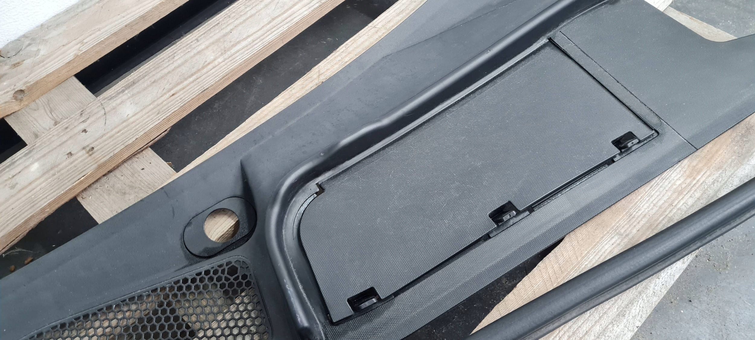 A5 8W S5 torpedo plastic gasket 8W1819403 A4 B9 8W S4
