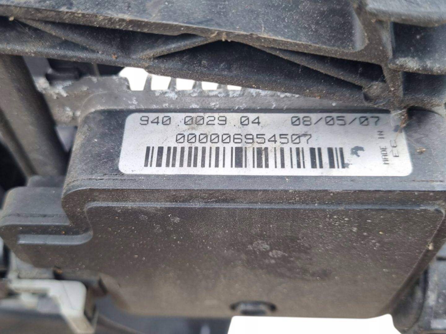 ventilátor chladiče Ford Mondeo 4 2007 6G91-8C607-PC