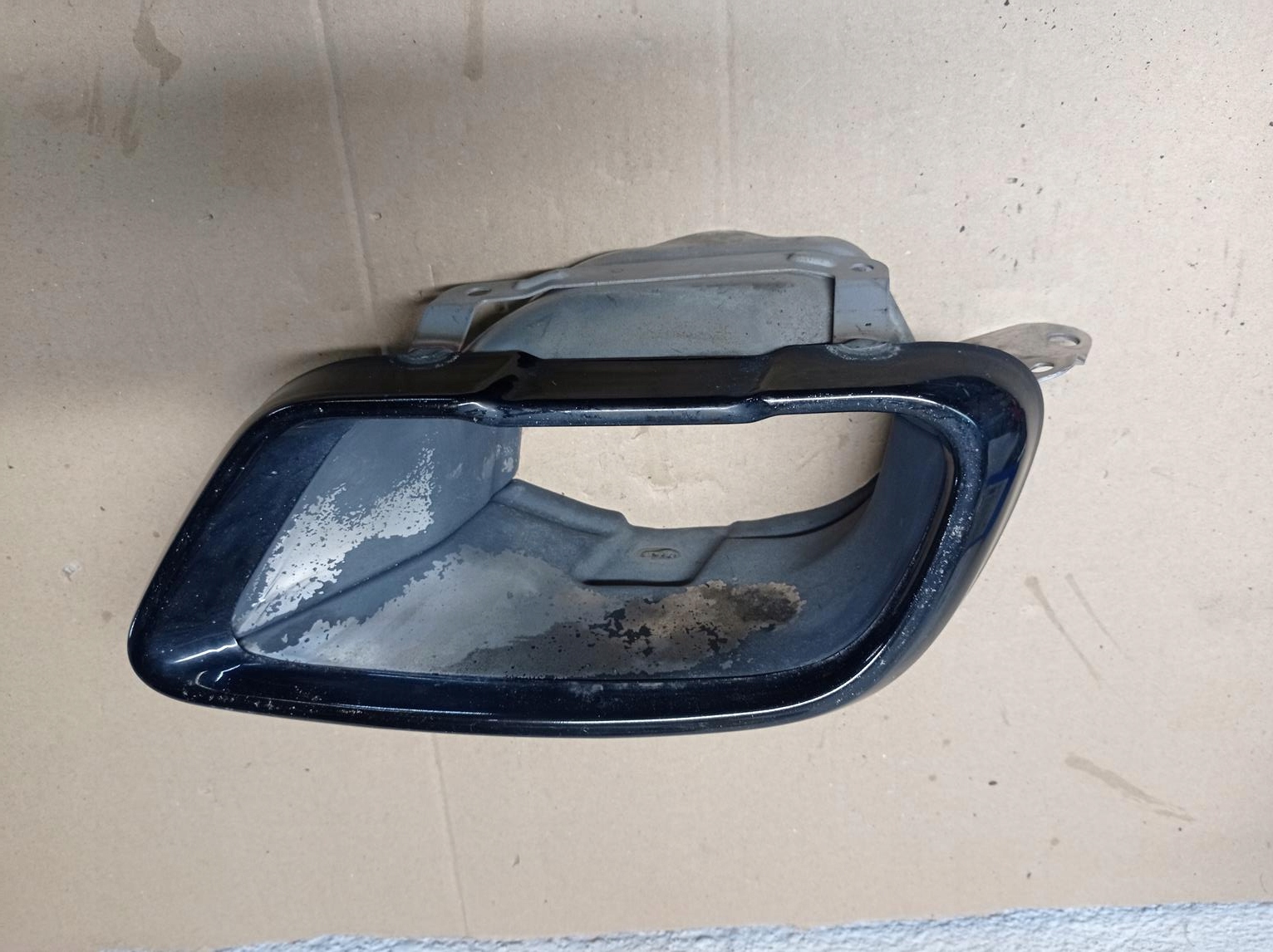 8078669-04 - Наконечник вихлопу лівий BMW G05 G06 X5 X6