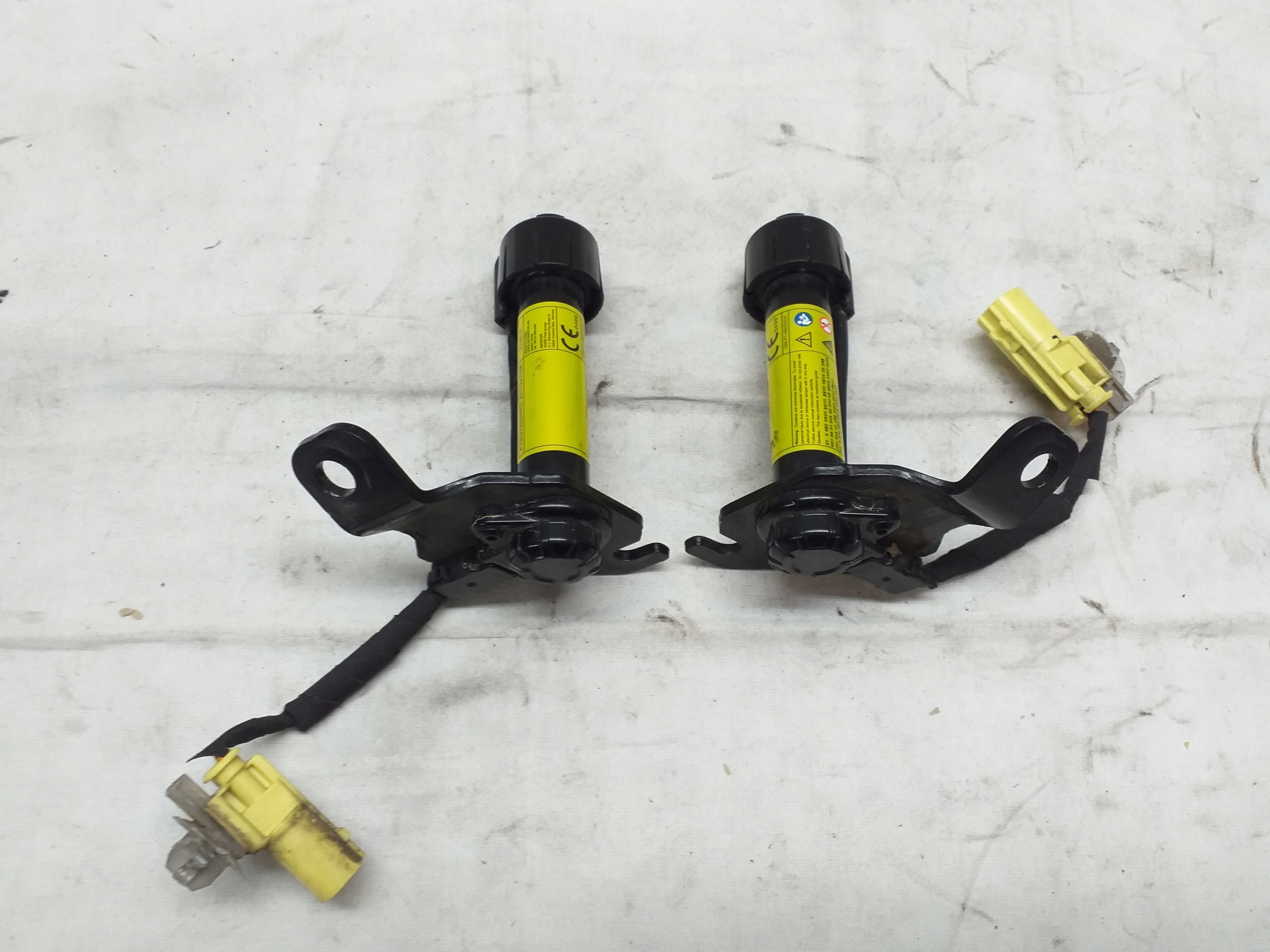 HYUNDAI TUCSON II / III ПІРОТЕХНІЧНИЙ КАРТРИДЖ КАПОТА