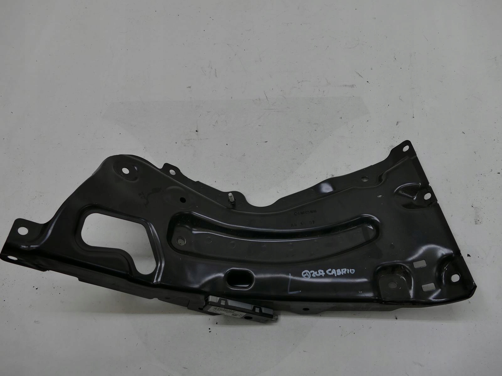 MERCEDES W207 A207 CABRIO console support left A2076440105
