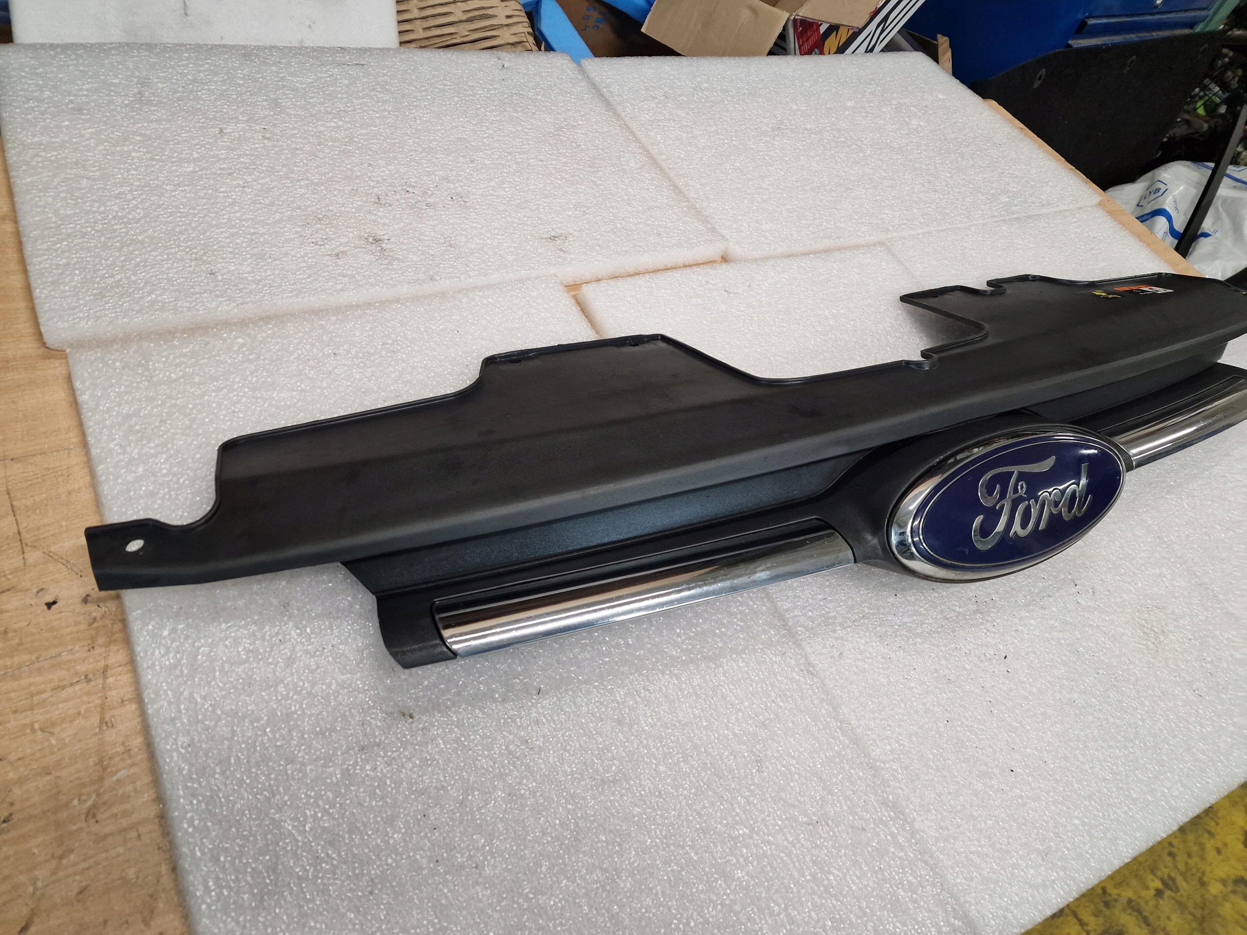 Grille FORD TRANSIT CUSTOM 2013 - 2017 BK21-8A133-A
