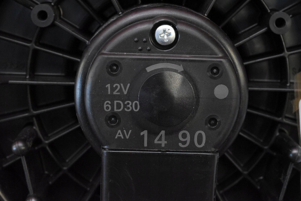 réchauffement ventilateur alimentation d'air EU SUZUKI VITARA 3 III LIFT 18-24