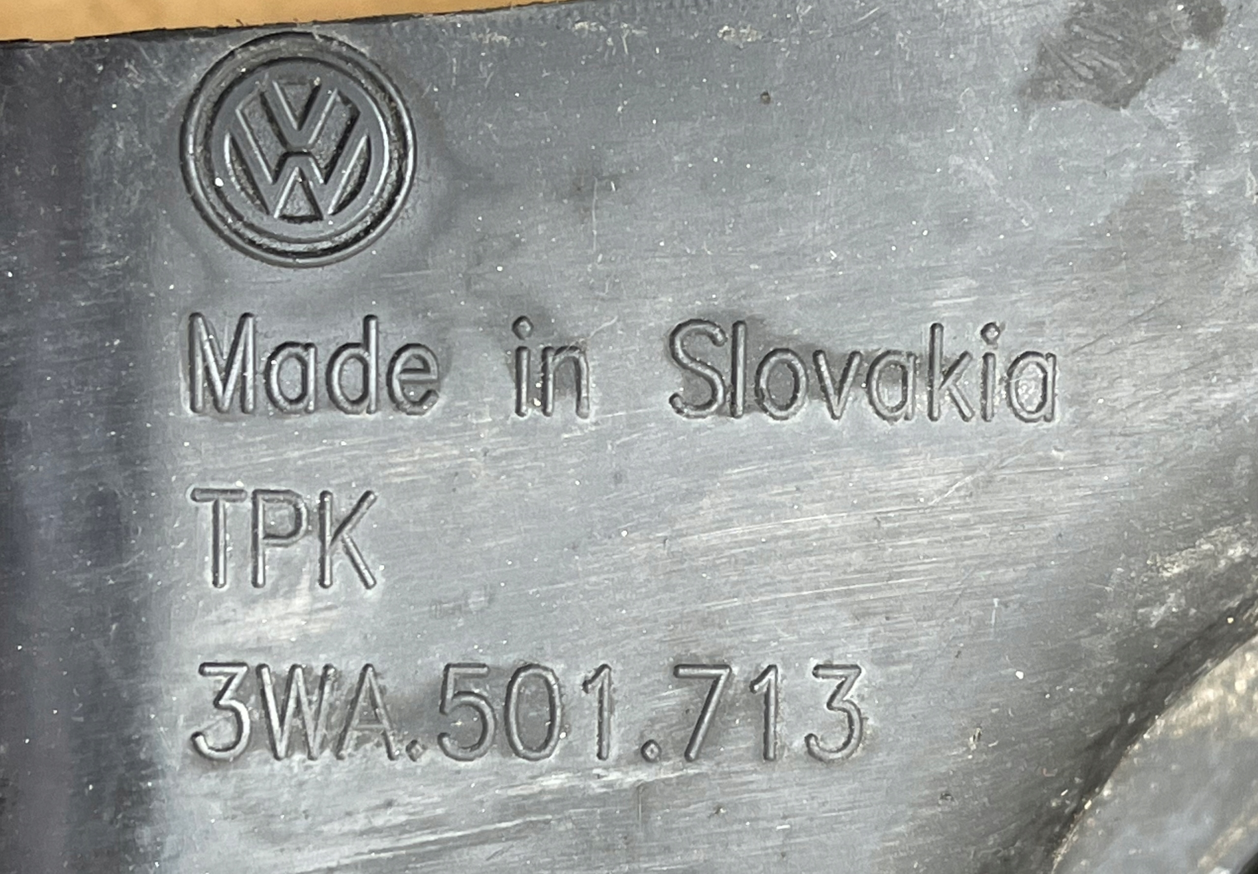 VW PASSAT B9 Blende Abdeckung Unterfahrschutz PRZECIWBLOTNA 3WA501713