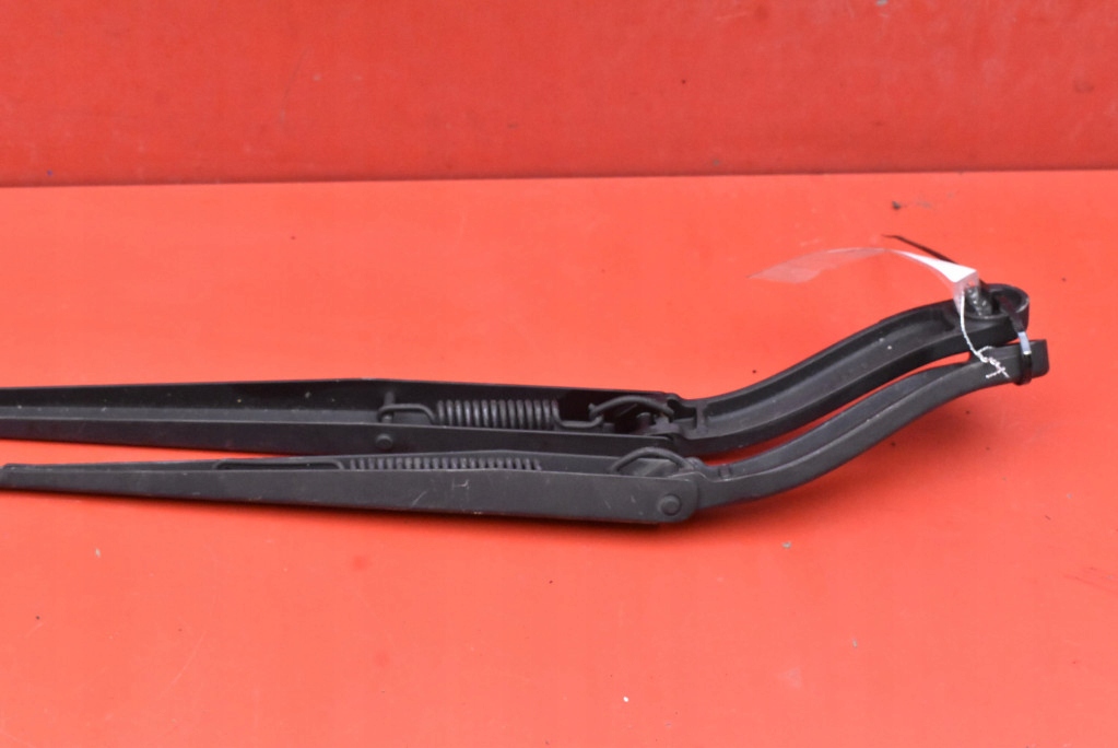 wiper arm front EU SATURN VUE 2 II 07-10