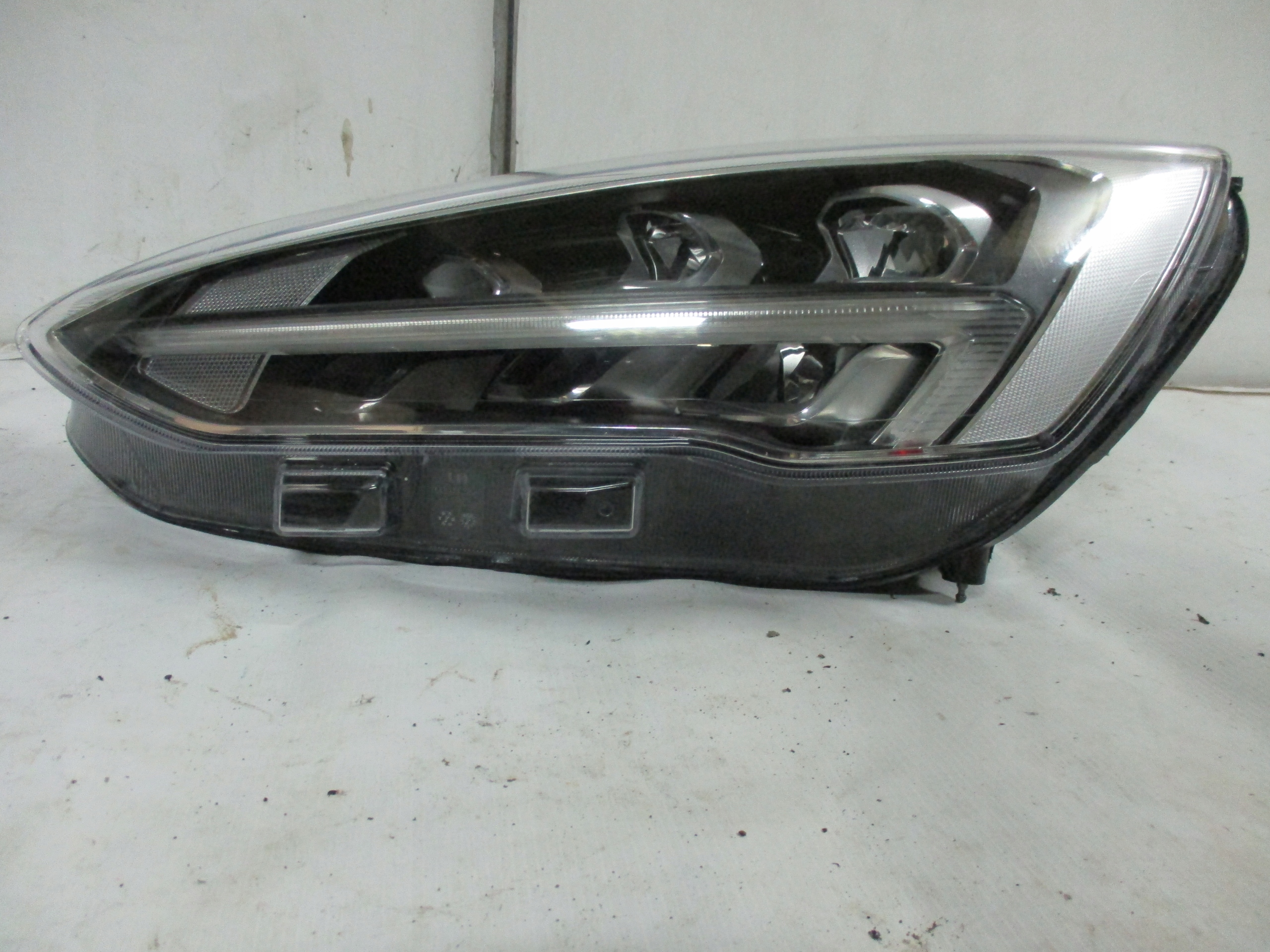 light left front front Ford Focus MK4 Full led JX7B-13E015-CE